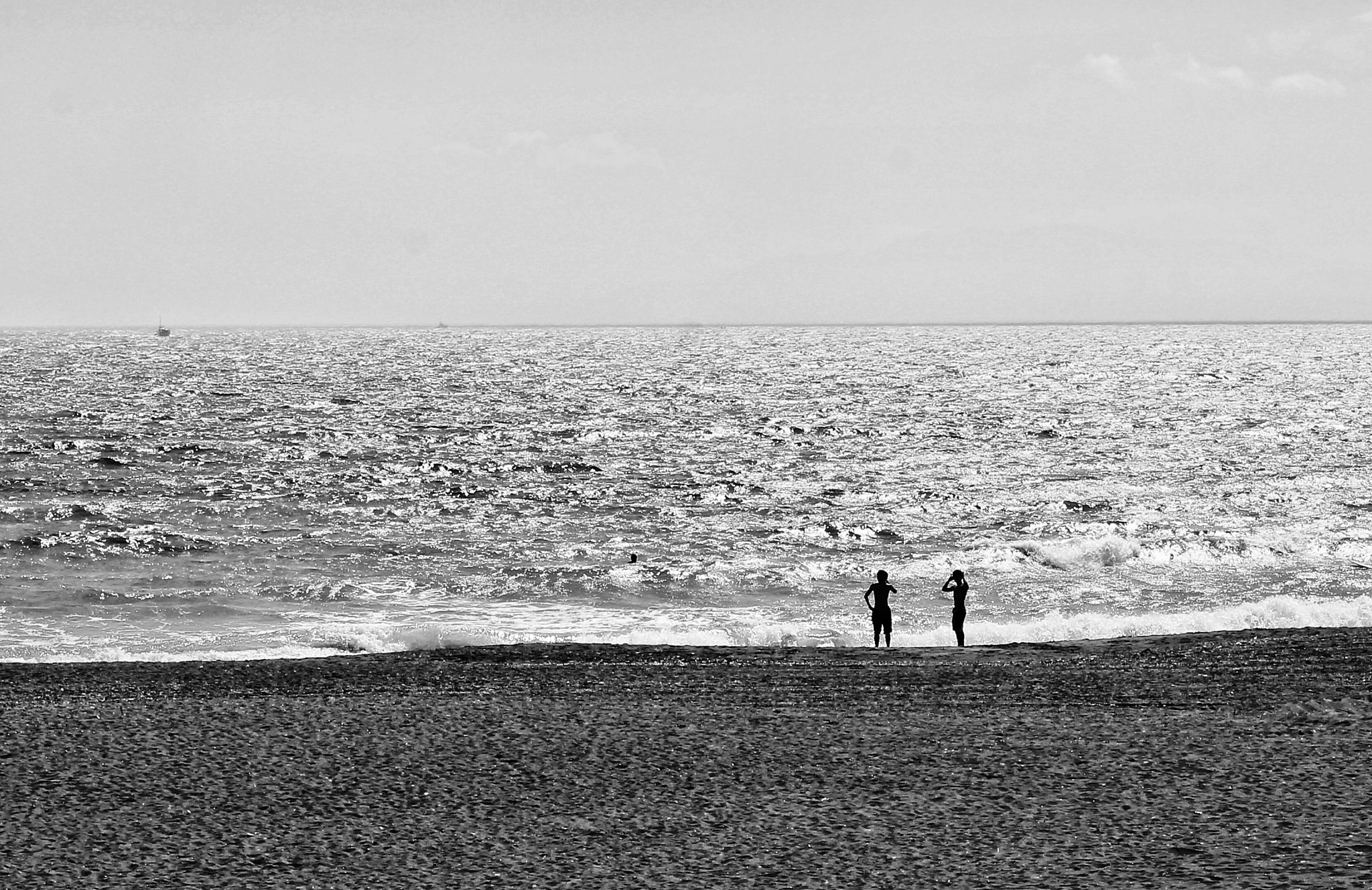 Canon EOS 600D (Rebel EOS T3i / EOS Kiss X5) + Canon EF 50mm F1.8 II sample photo. Shore photography