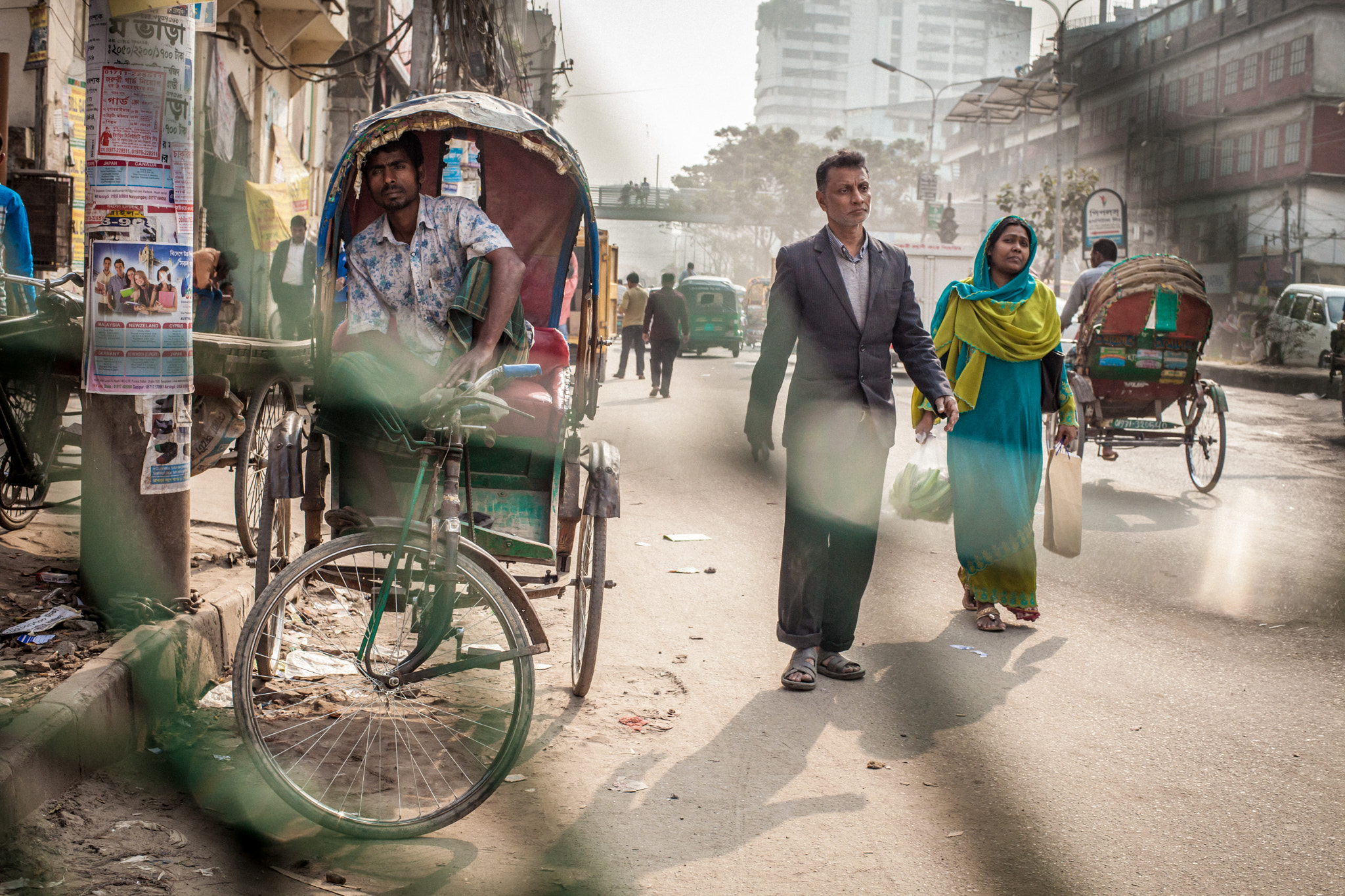 ZEISS Planar T* 50mm F1.4 sample photo. Just another day in dhaka photography