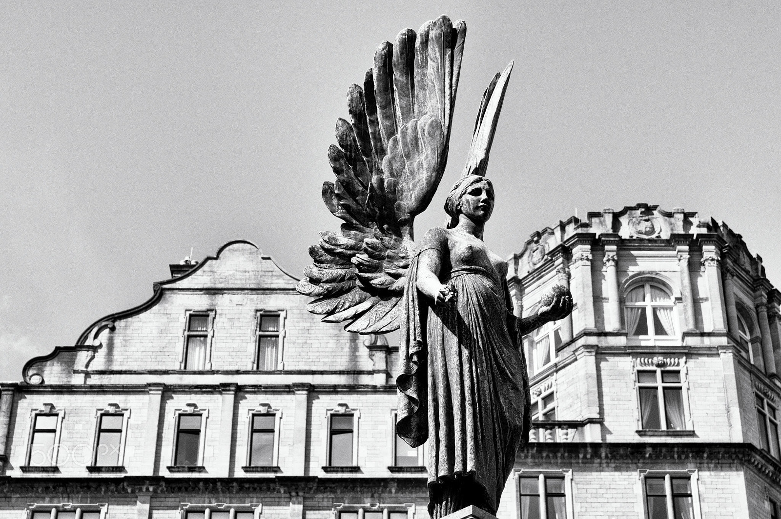 Tamron AF 28-75mm F2.8 XR Di LD Aspherical (IF) sample photo. Statue 2 photography