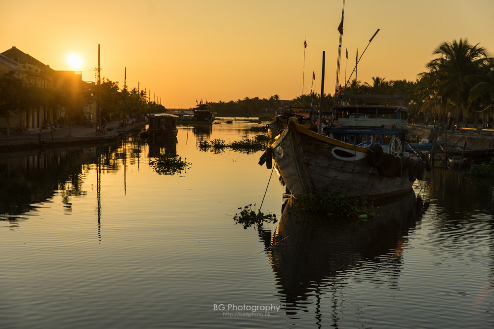 Sony a7 + Canon EF 85mm F1.2L II USM sample photo. Beginning of the day. photography