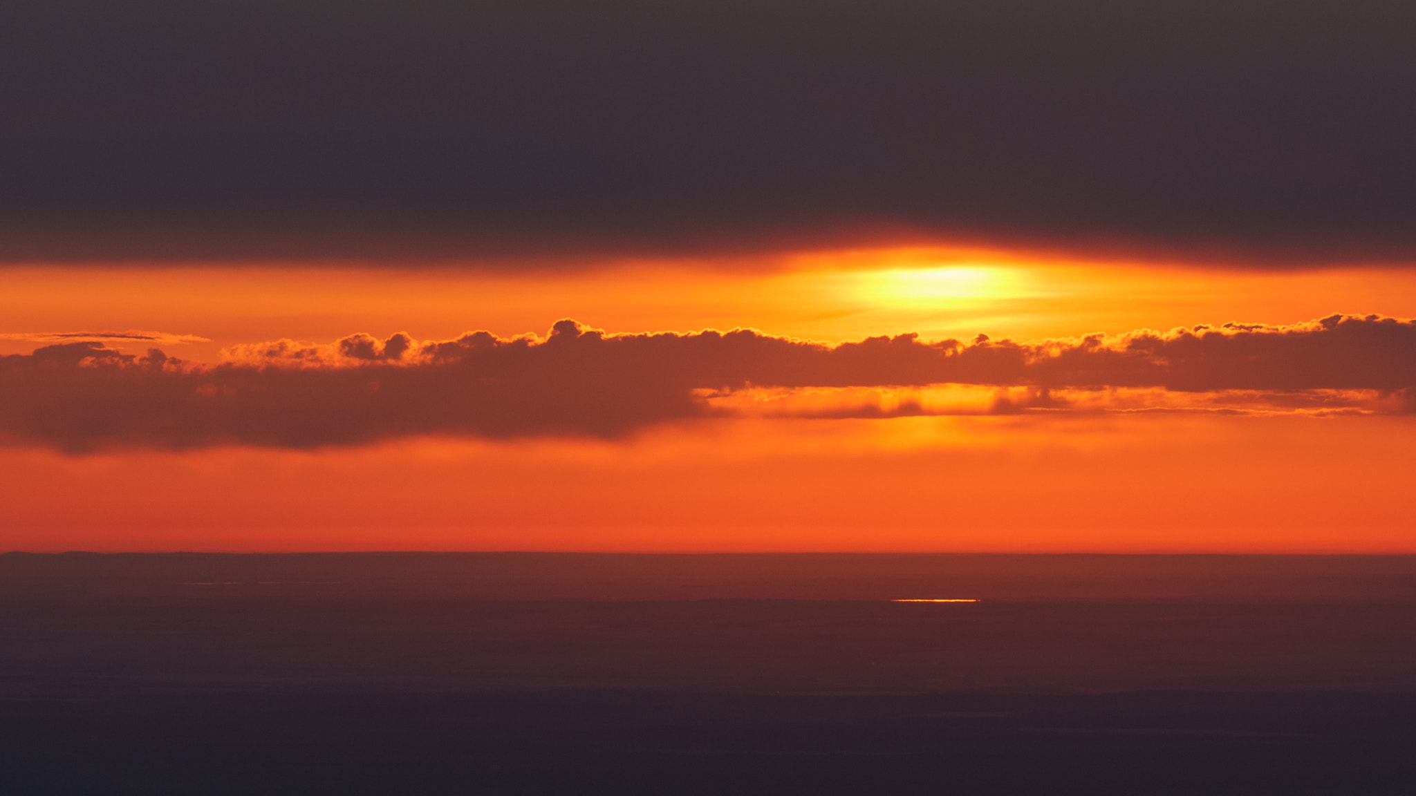 70-200mm F4 G OSS sample photo. Distant sunrise photography