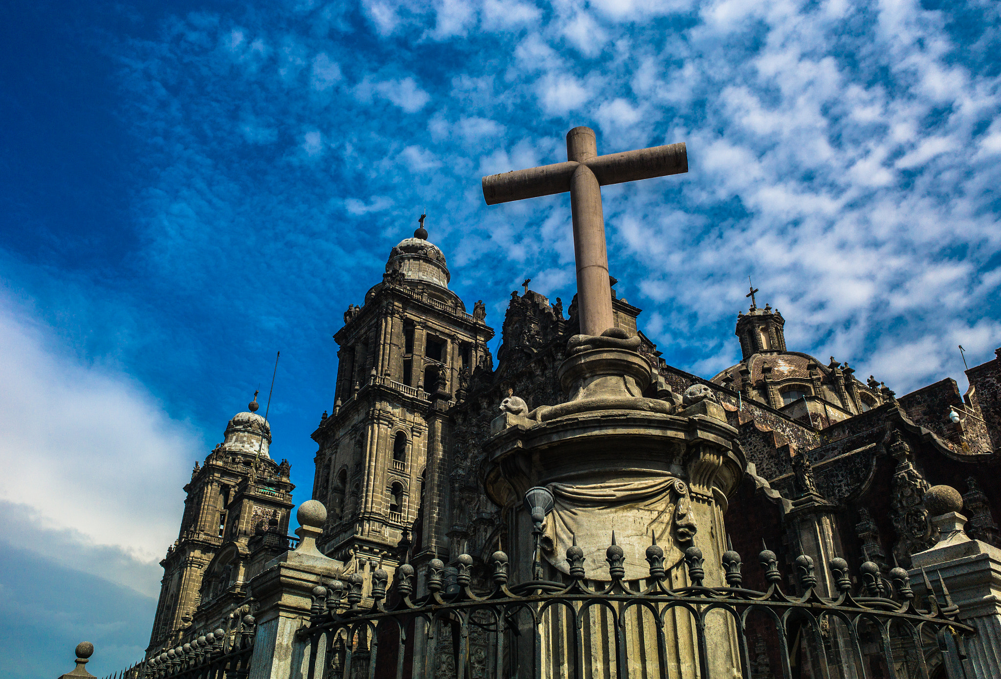 Leica M9 + Leica Elmarit-M 28mm f/2.8 (IV) sample photo. Catedral metropolitana de la ciudad de méxico photography