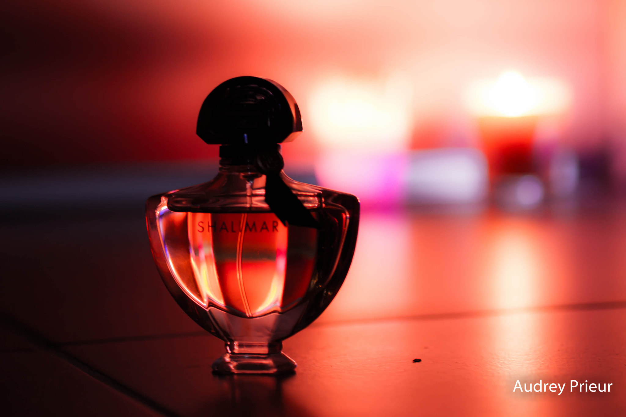 Sony Alpha DSLR-A500 + Sigma 30mm F1.4 EX DC HSM sample photo. Un zest de parfum photography