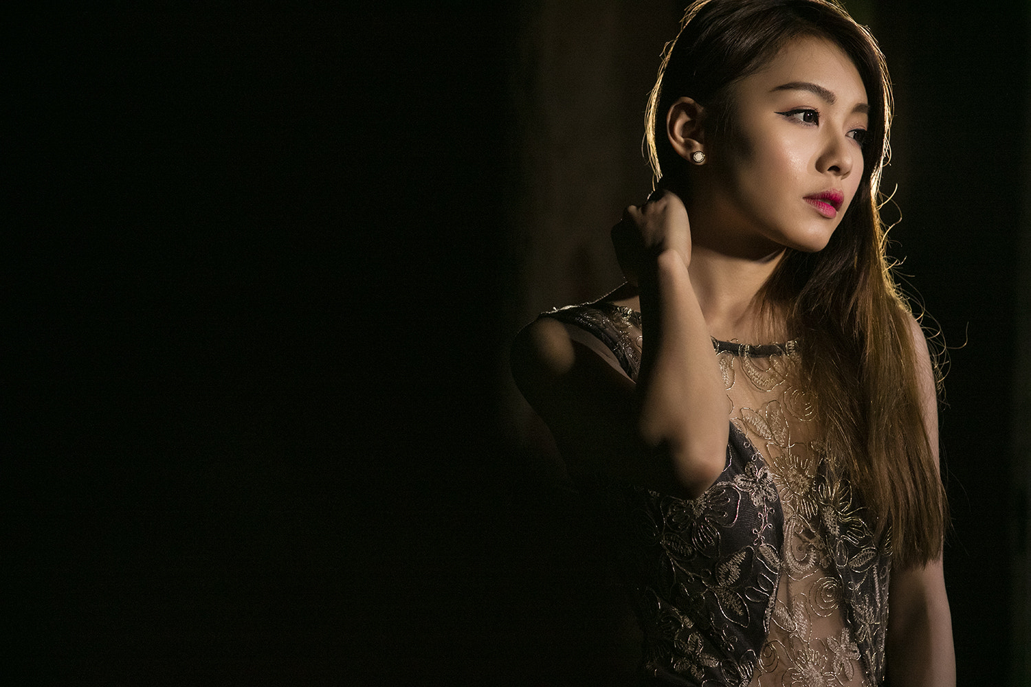 Sigma 85mm F1.4 EX DG HSM sample photo. Beauty lady photography