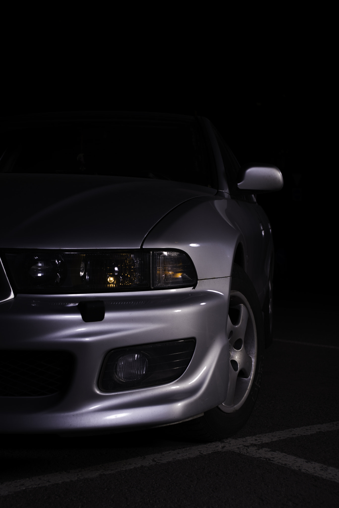 AF Zoom-Nikkor 28-85mm f/3.5-4.5 sample photo. Mitsubishi photography