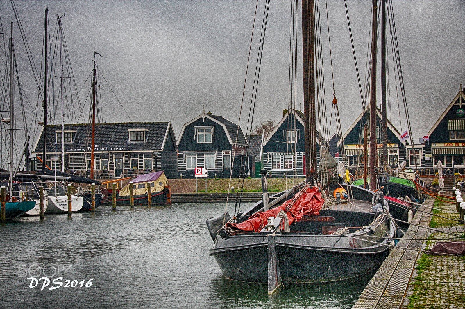 Canon EOS 450D (EOS Rebel XSi / EOS Kiss X2) sample photo. Storm on the island of marken photography