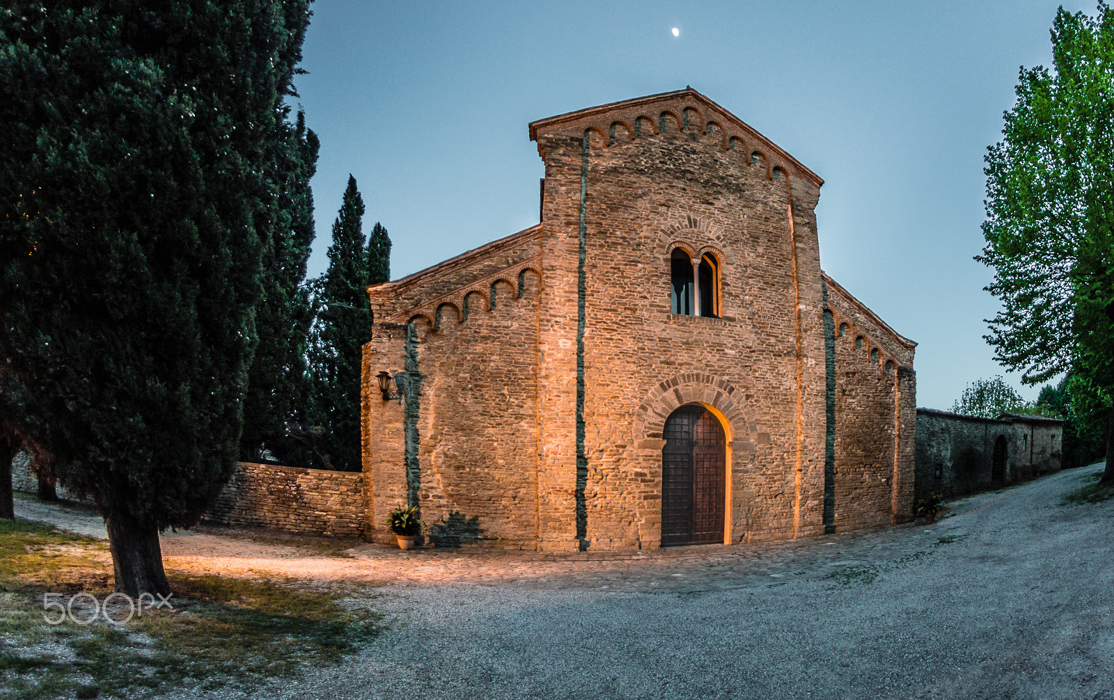 Nikon D3200 + Samyang 8mm F3.5 Aspherical IF MC Fisheye sample photo. Abbazia photography