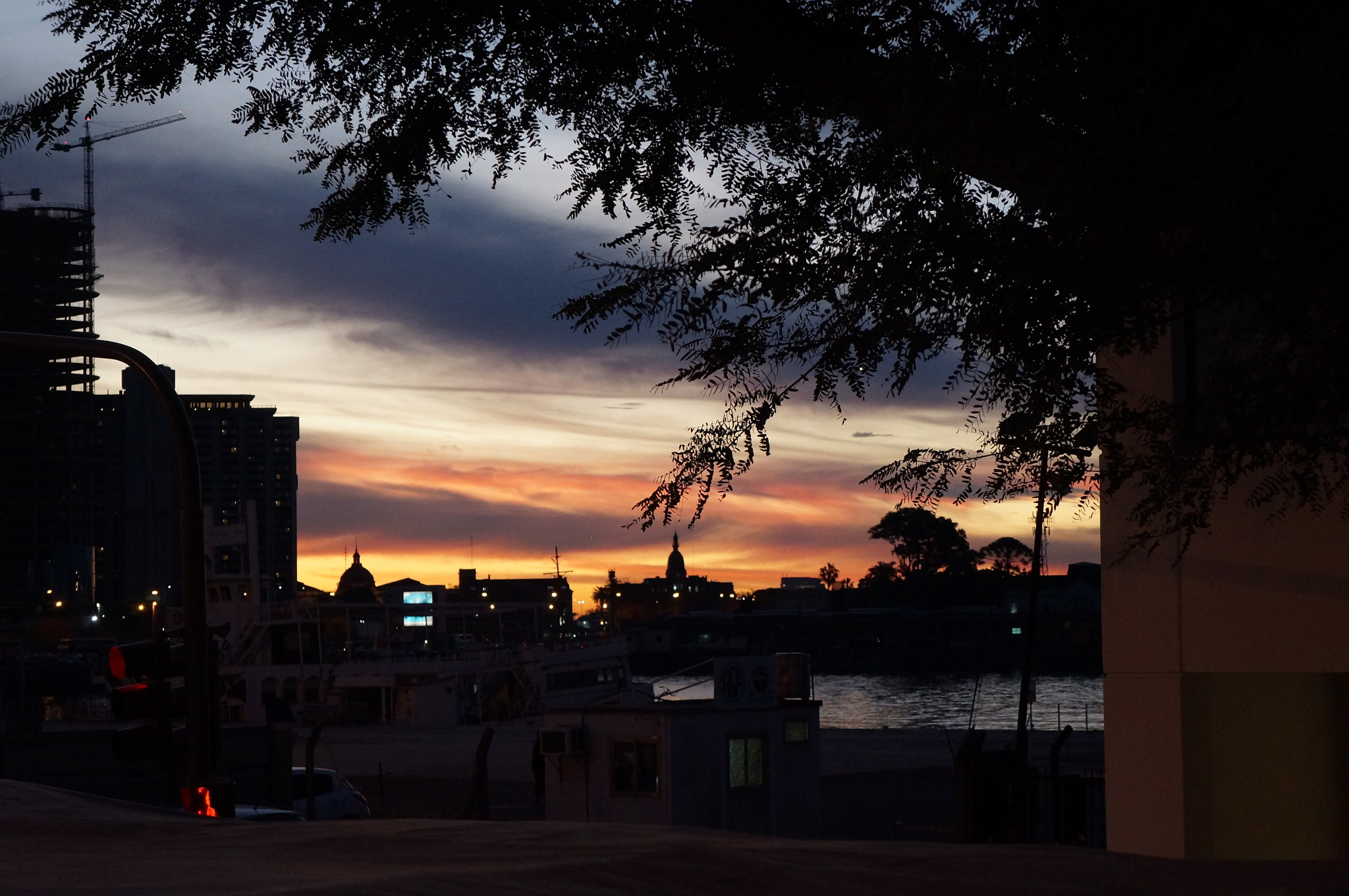Sony FE 28-70mm F3.5-5.6 OSS sample photo. Cityscape photography