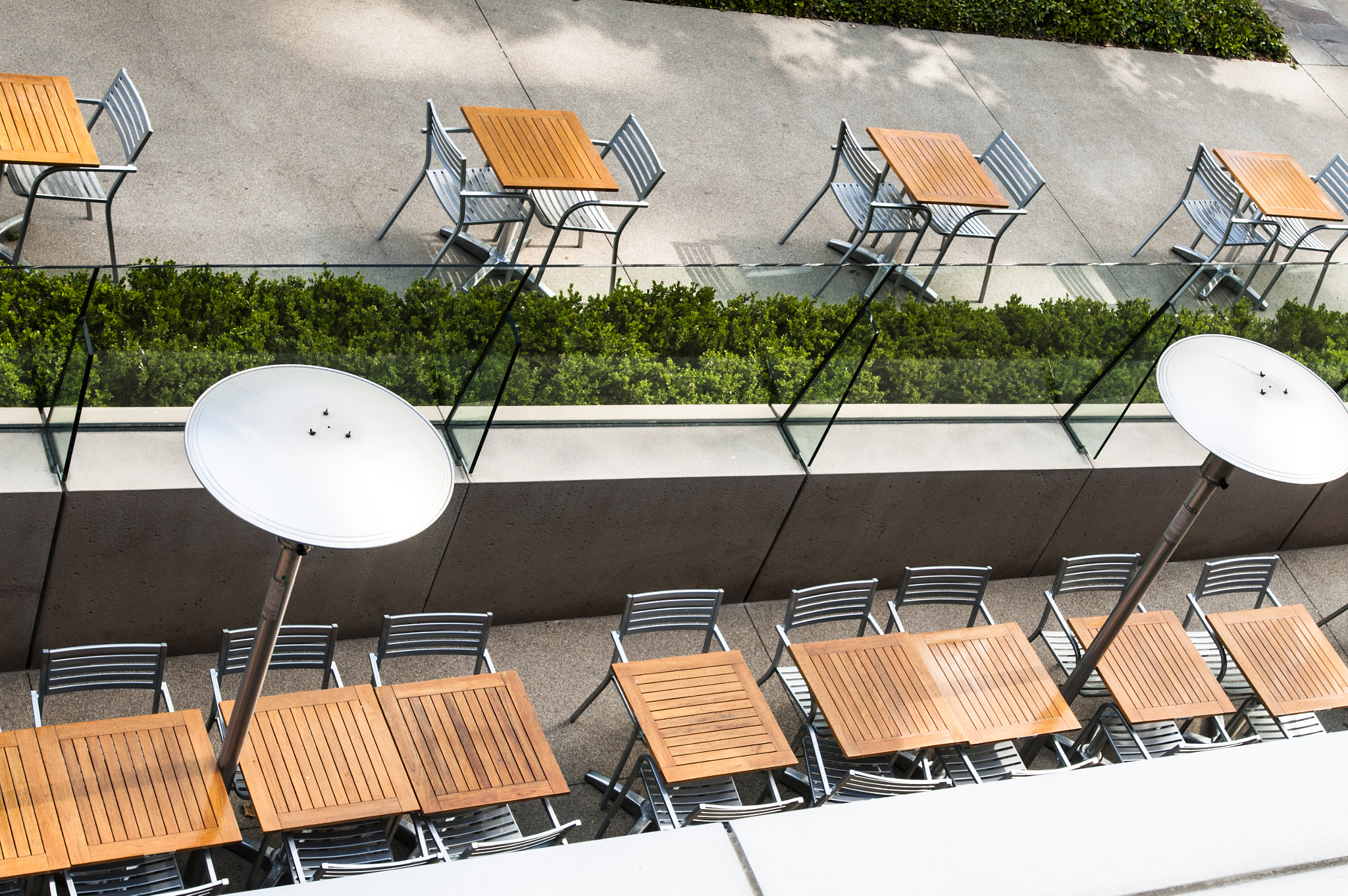 Nikon AF-S Nikkor 17-35mm F2.8D ED-IF sample photo. Century plaza cafe photography