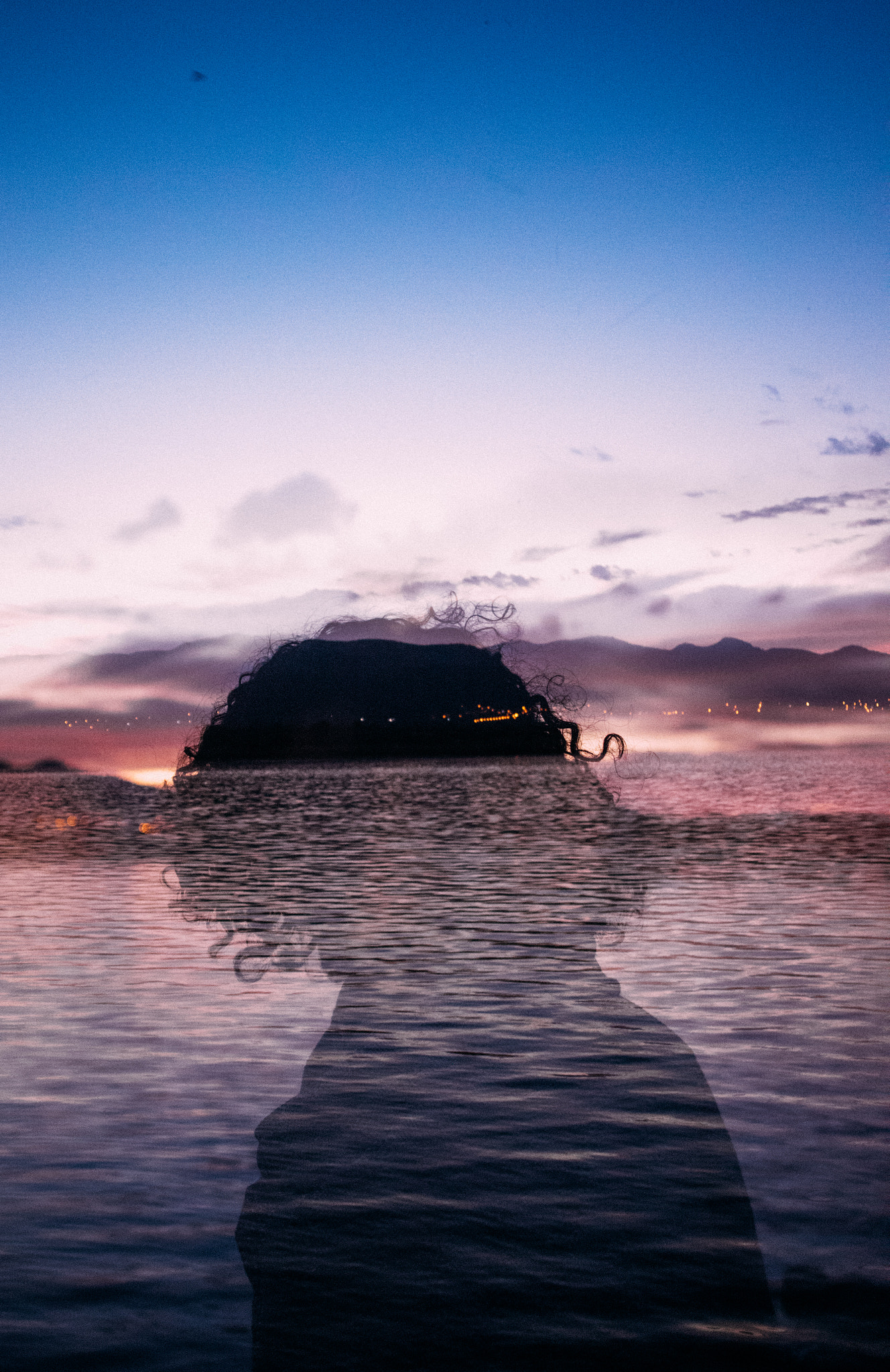 Canon EF 24mm F2.8 sample photo. Floating photography