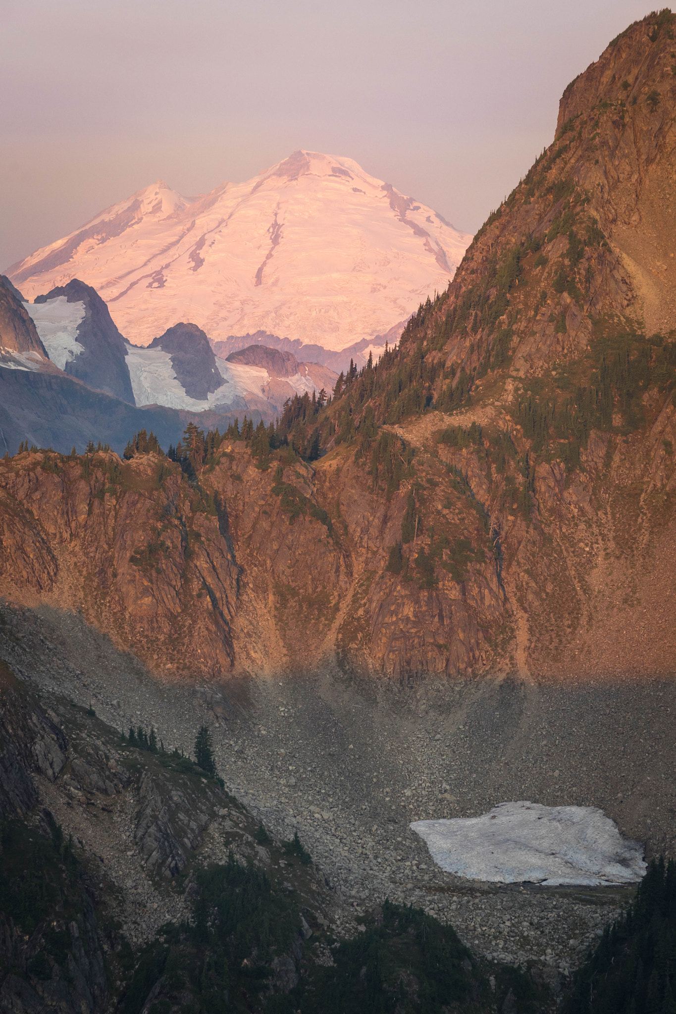 Sony a7 II + 70-200mm F2.8 sample photo. Mt. baker sunrise photography