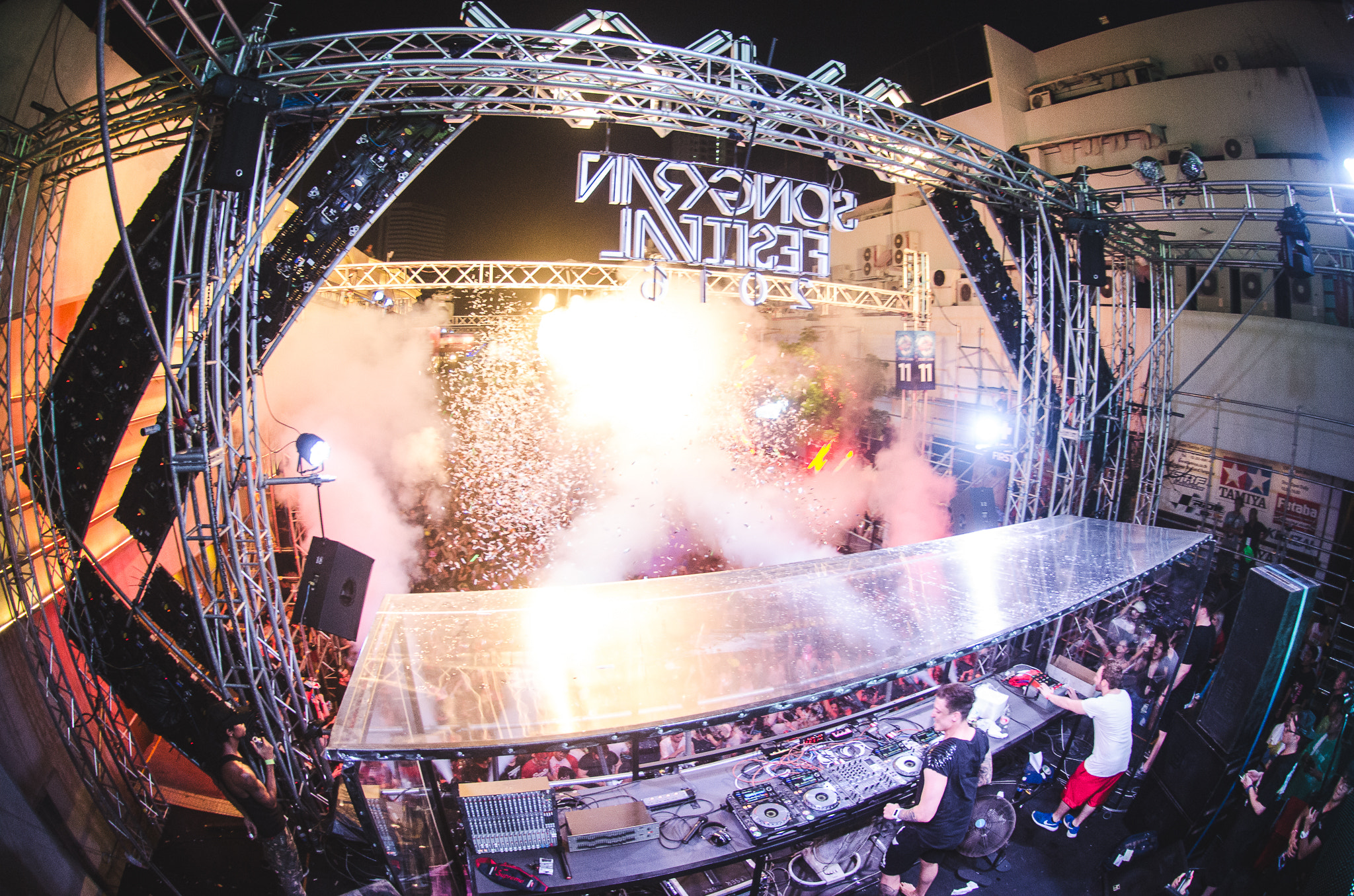 Nikon AF DX Fisheye-Nikkor 10.5mm F2.8G ED sample photo. Blasterjaxx destroy onyx photography