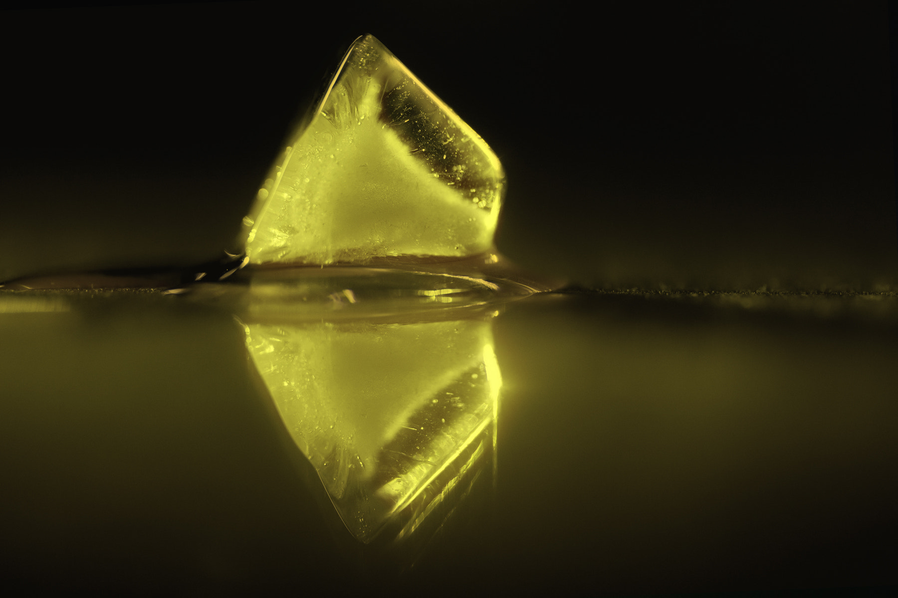 Canon EF-S 60mm F2.8 Macro USM sample photo. Ice photography