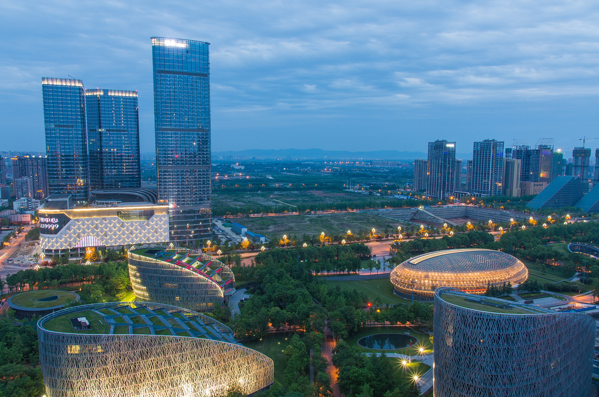 Sigma 17-50mm F2.8 EX DC HSM sample photo. Yintai photography