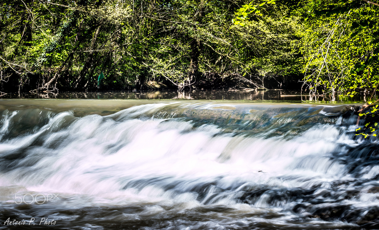 Canon EOS 70D + Canon EF 50mm f/1.8 sample photo. The river... photography