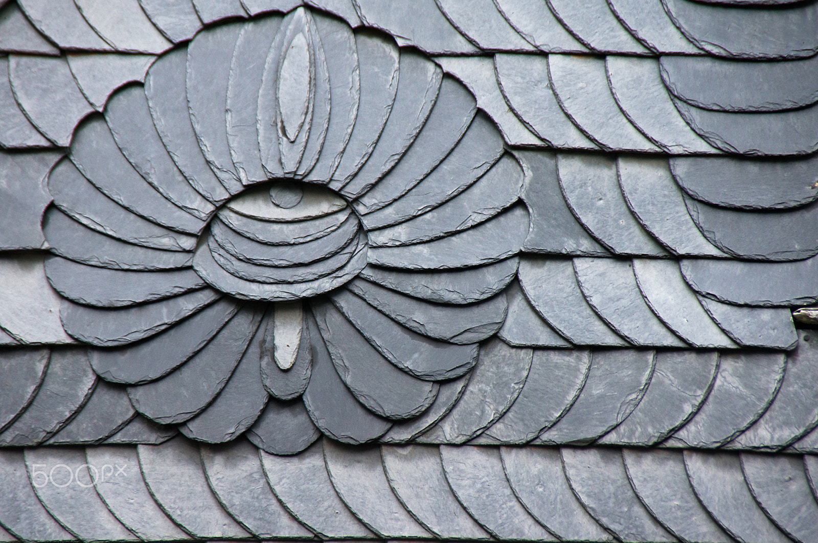 Sony Alpha DSLR-A580 sample photo. Slate clad ornament photography