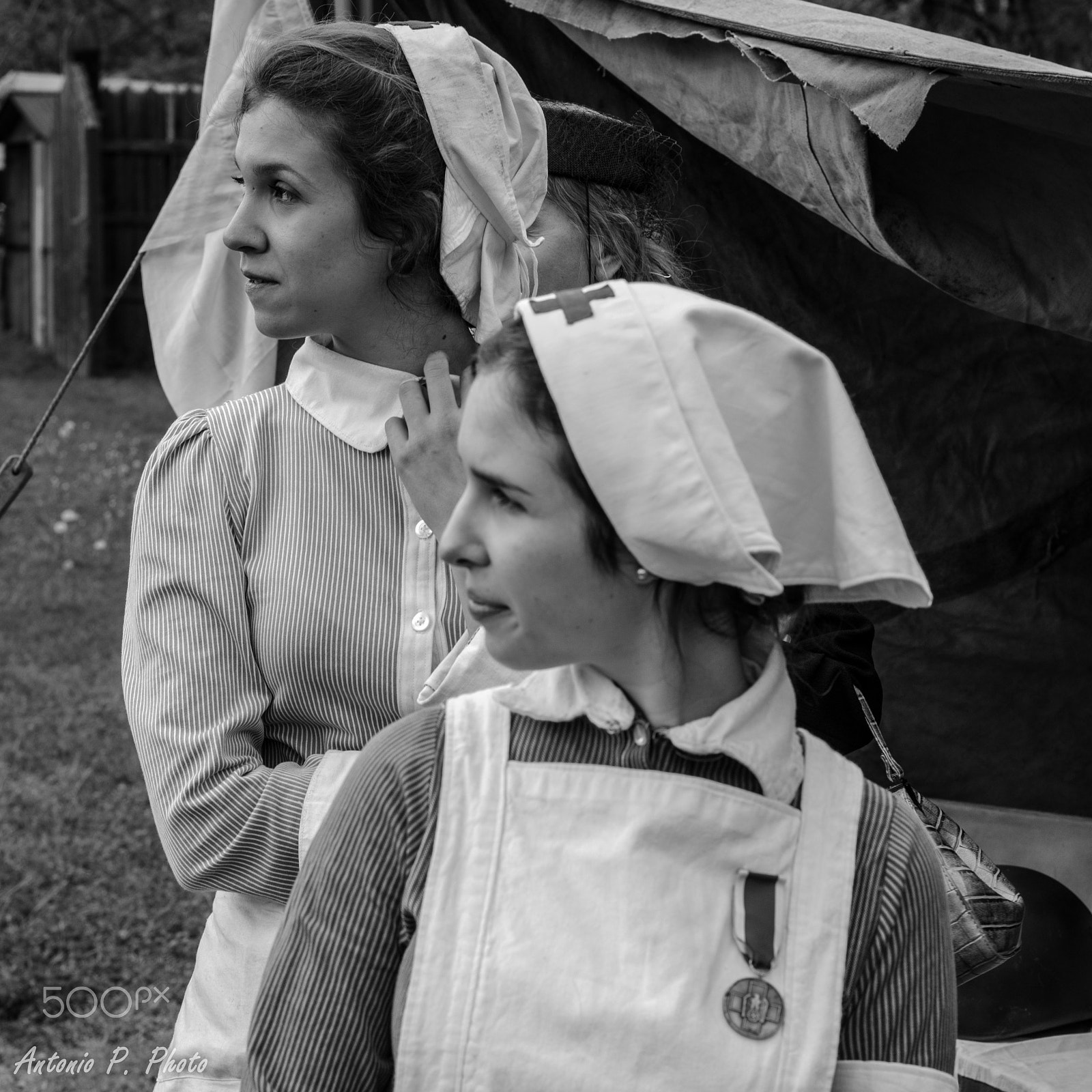 Canon EF 50mm f/1.8 sample photo. Hei nurses, look behind - reenacting ww ii photography