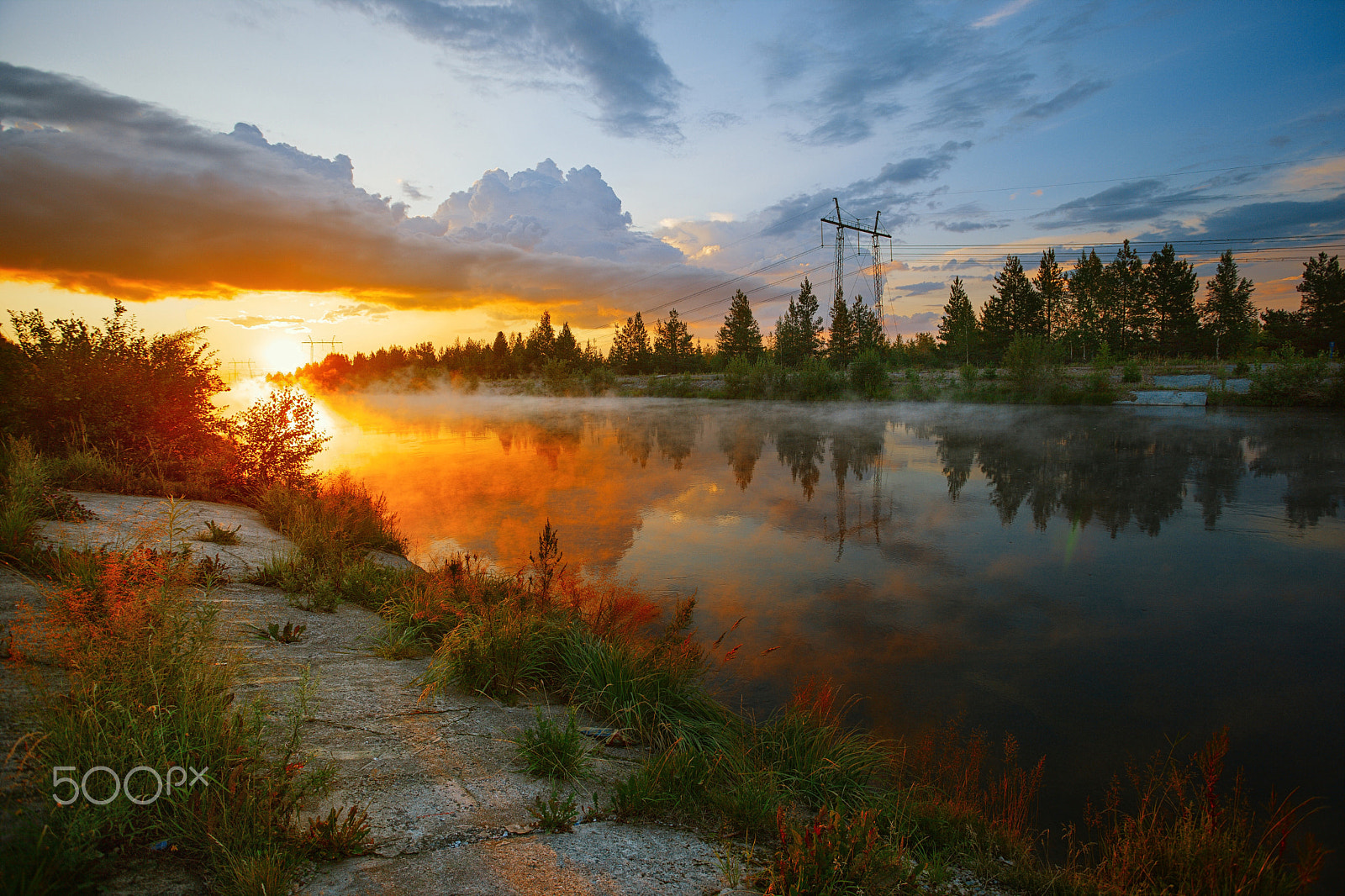 17.0 - 40.0 mm sample photo. Sunset on the reservoir of the city of surgut photography