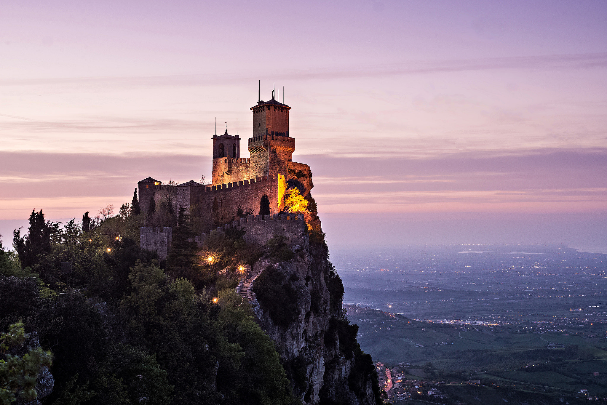 Nikon D800 + AF Zoom-Nikkor 35-70mm f/2.8D sample photo. Castello della guaita, prima torre, san marino photography