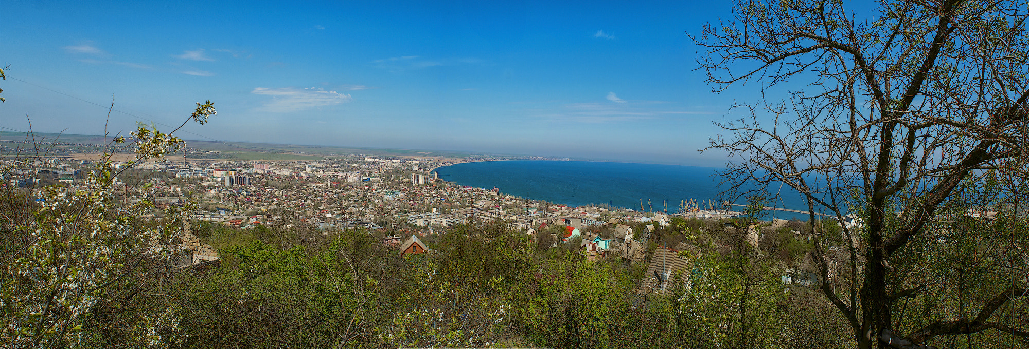 Nikon D90 + Nikon AF Nikkor 24mm F2.8D sample photo. Panorama of feodosia,crimea photography