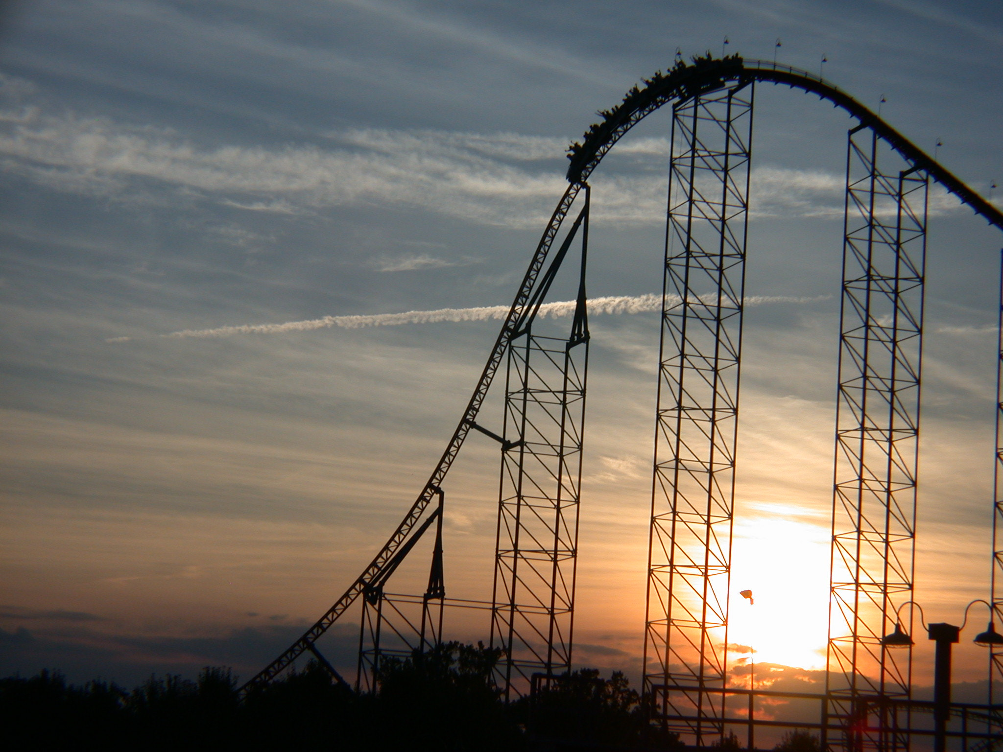 Nikon E995 sample photo. Superman ride of steel. photography