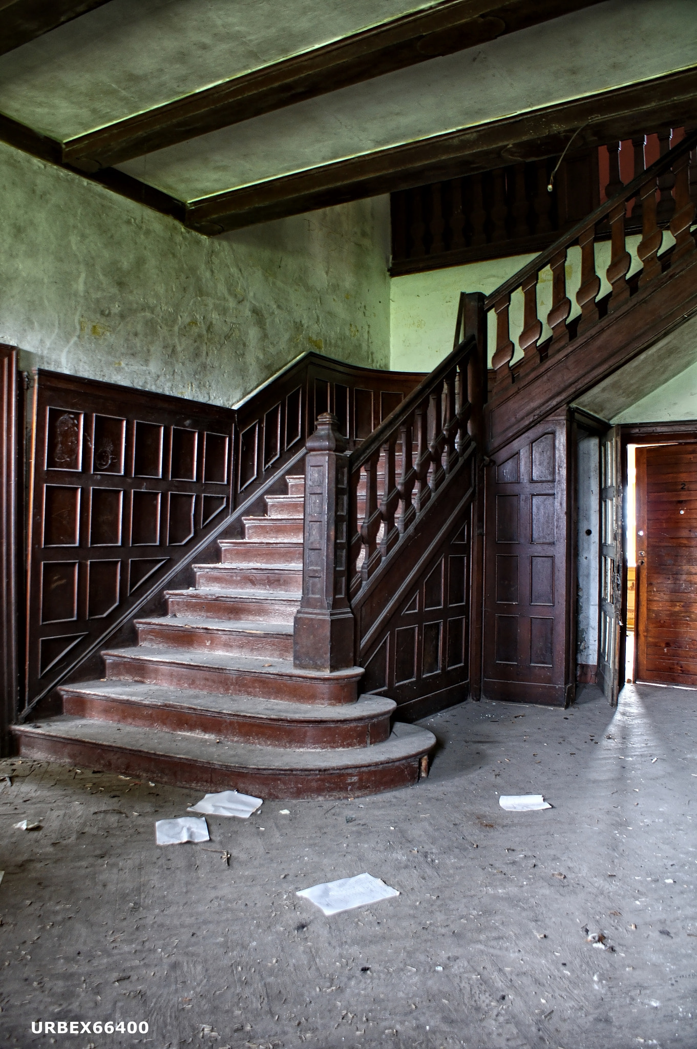 Sony DT 18-70mm F3.5-5.6 sample photo. Stairs photography