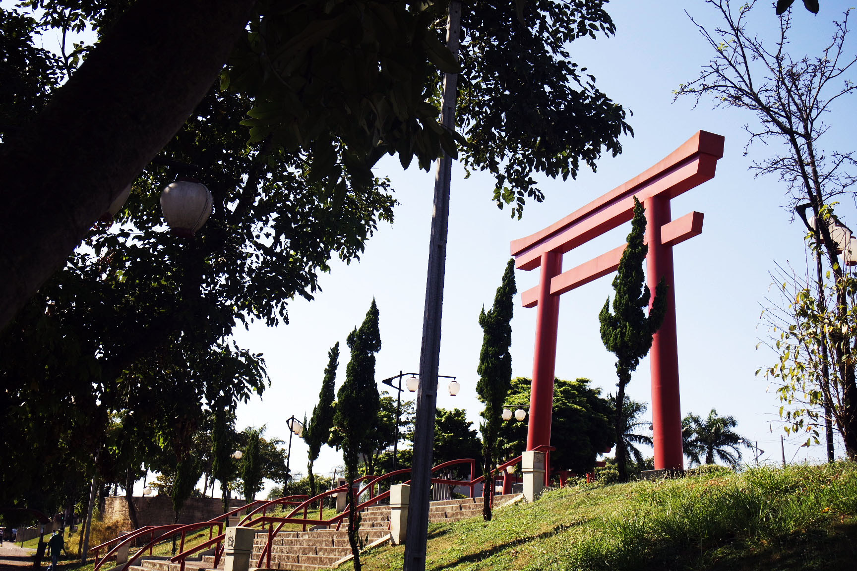 Samsung NX-M 9-27mm F3.5-5.6 ED OIS sample photo. Praça tomi nakagawa  photography