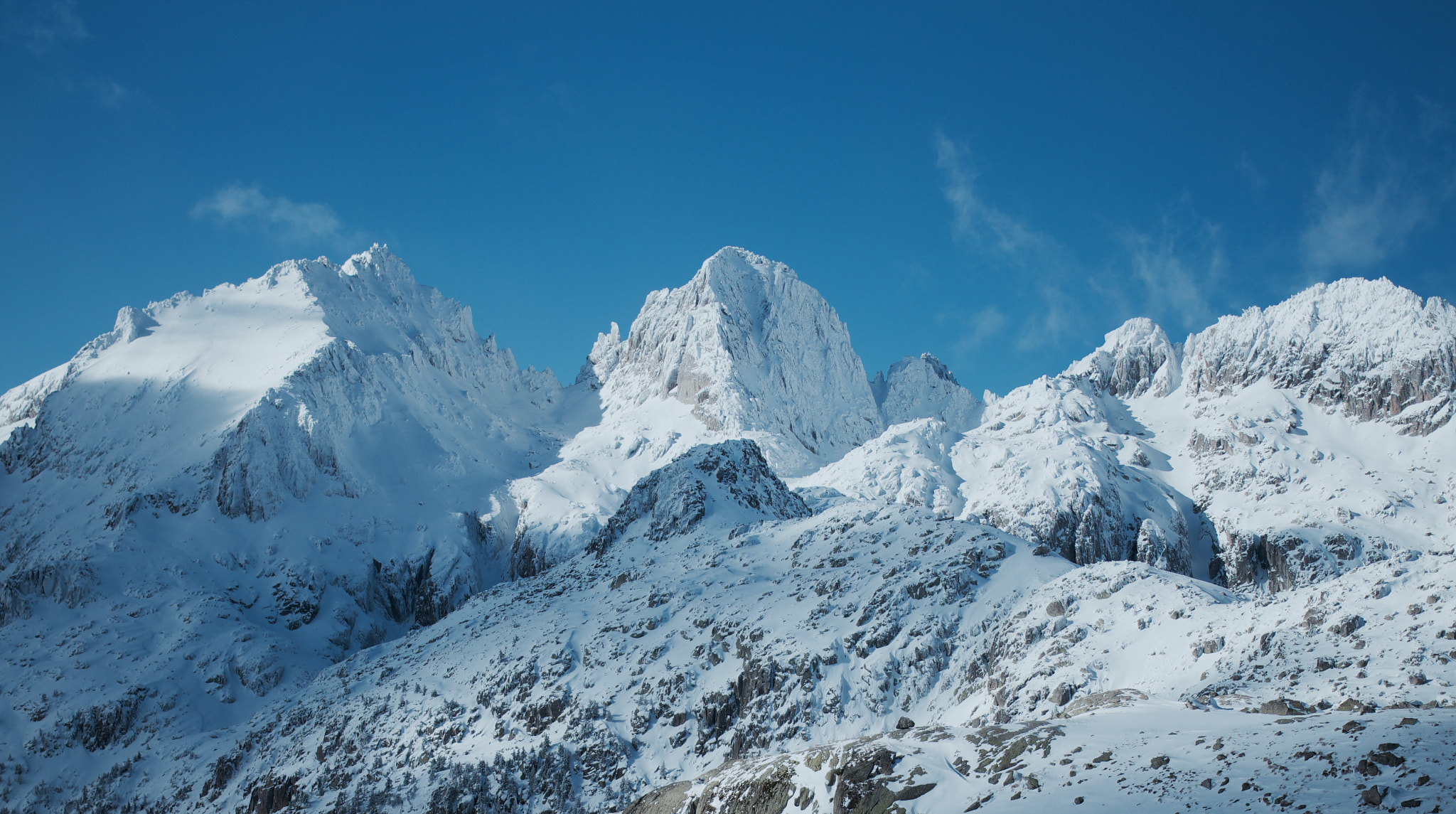 Canon EOS M + Canon EF 40mm F2.8 STM sample photo. Pyrinees mountains, cavalliers photography