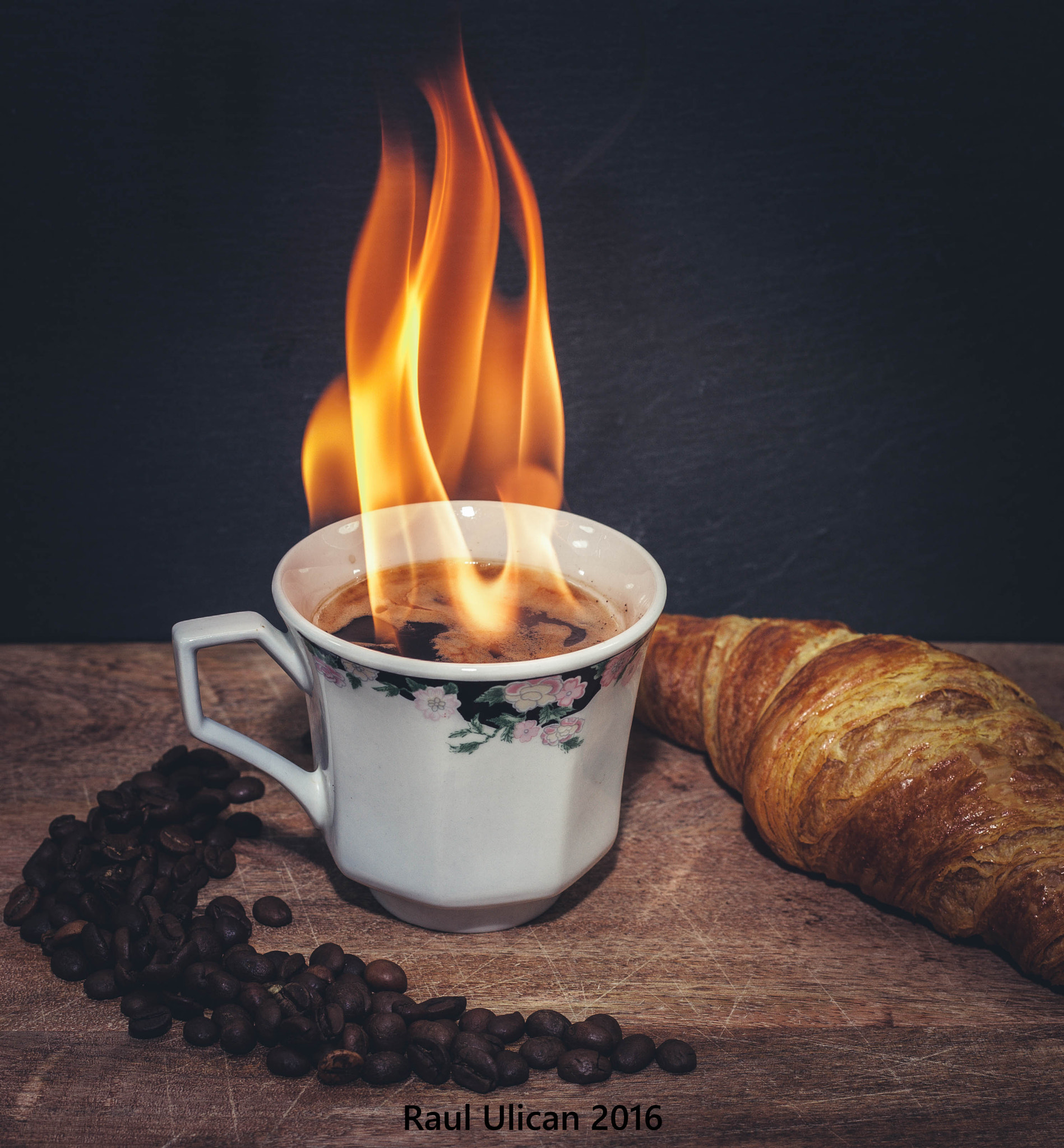 Canon EOS-1Ds Mark III sample photo. Hot coffee photography