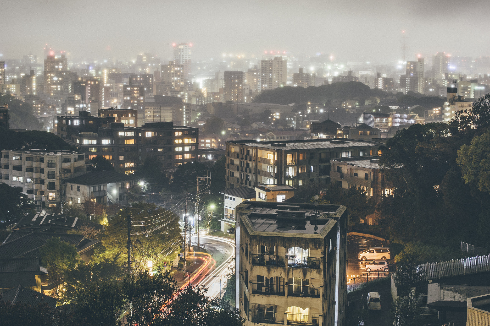 Nikon Df sample photo. Foggy night fukuoka photography
