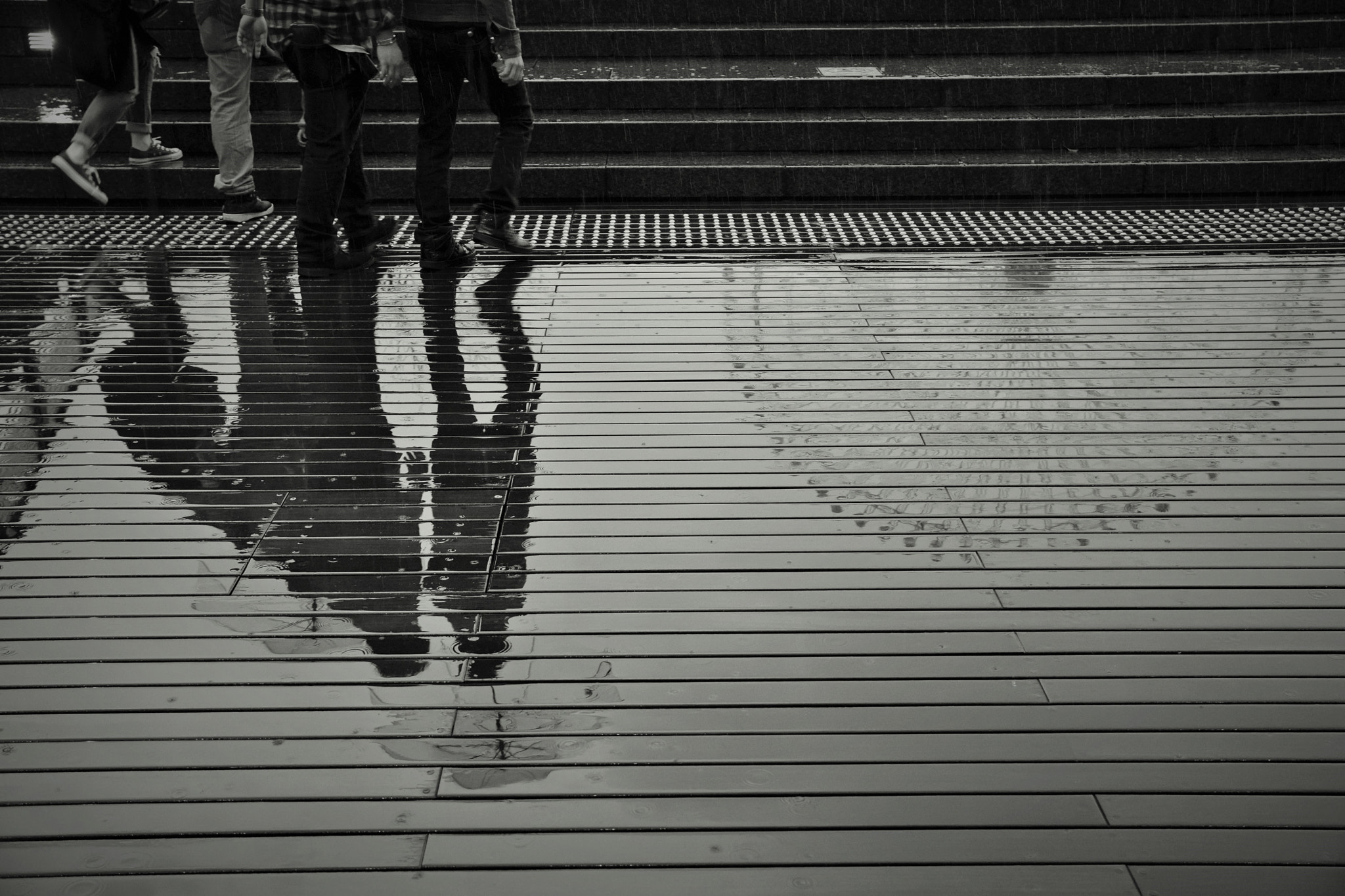 Nikon D5300 + Sigma 17-70mm F2.8-4 DC Macro OS HSM | C sample photo. Reflection on rainy day photography