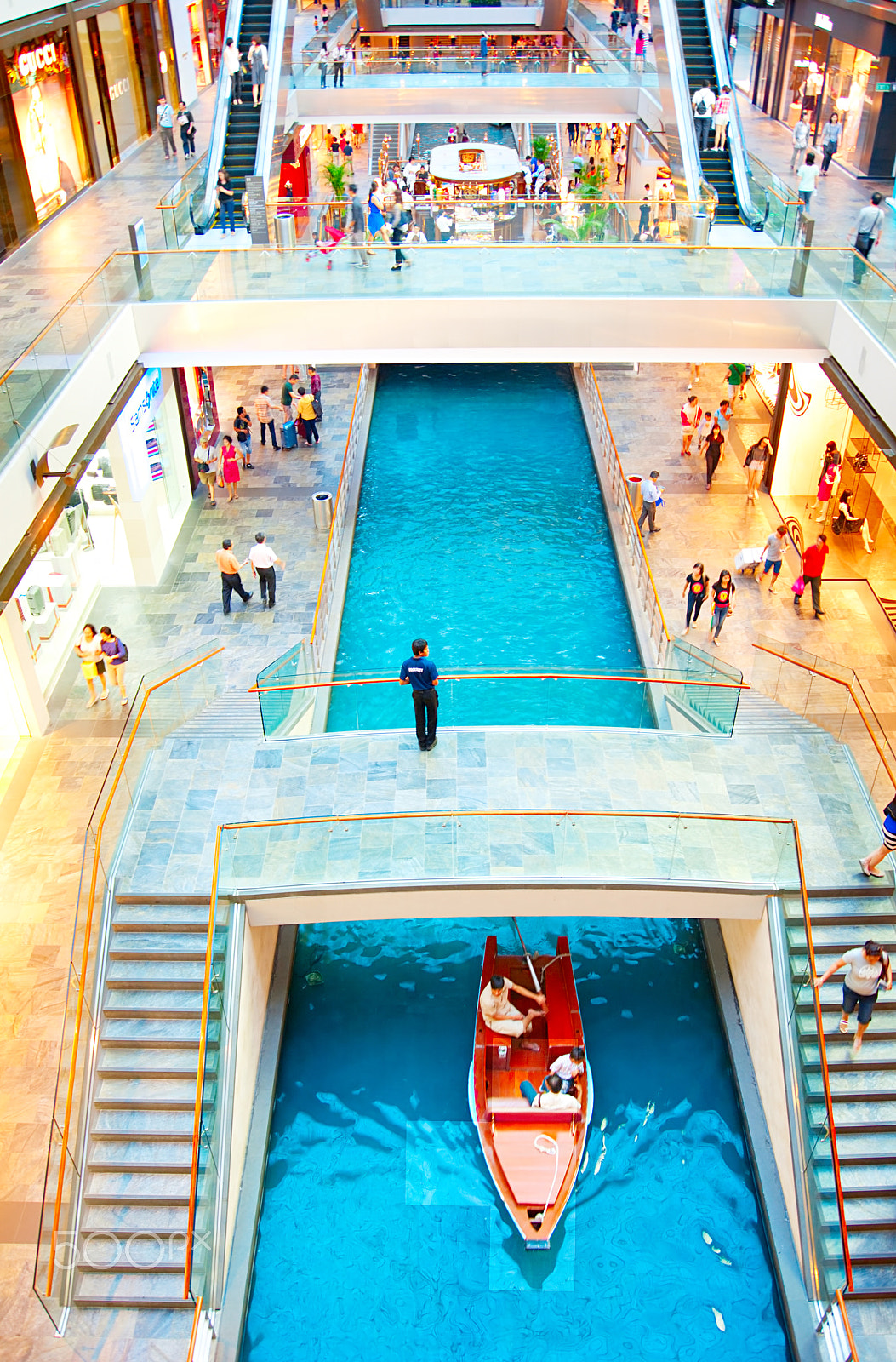 AF Zoom-Nikkor 28-80mm f/3.3-5.6G sample photo. Marina bay shopping mall photography