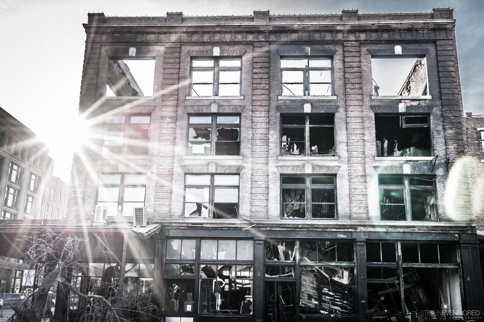 Sony a6000 + Sony Vario-Tessar T* FE 16-35mm F4 ZA OSS sample photo. Omaha nebraska old market.  a fire destroyed this landmark. photography