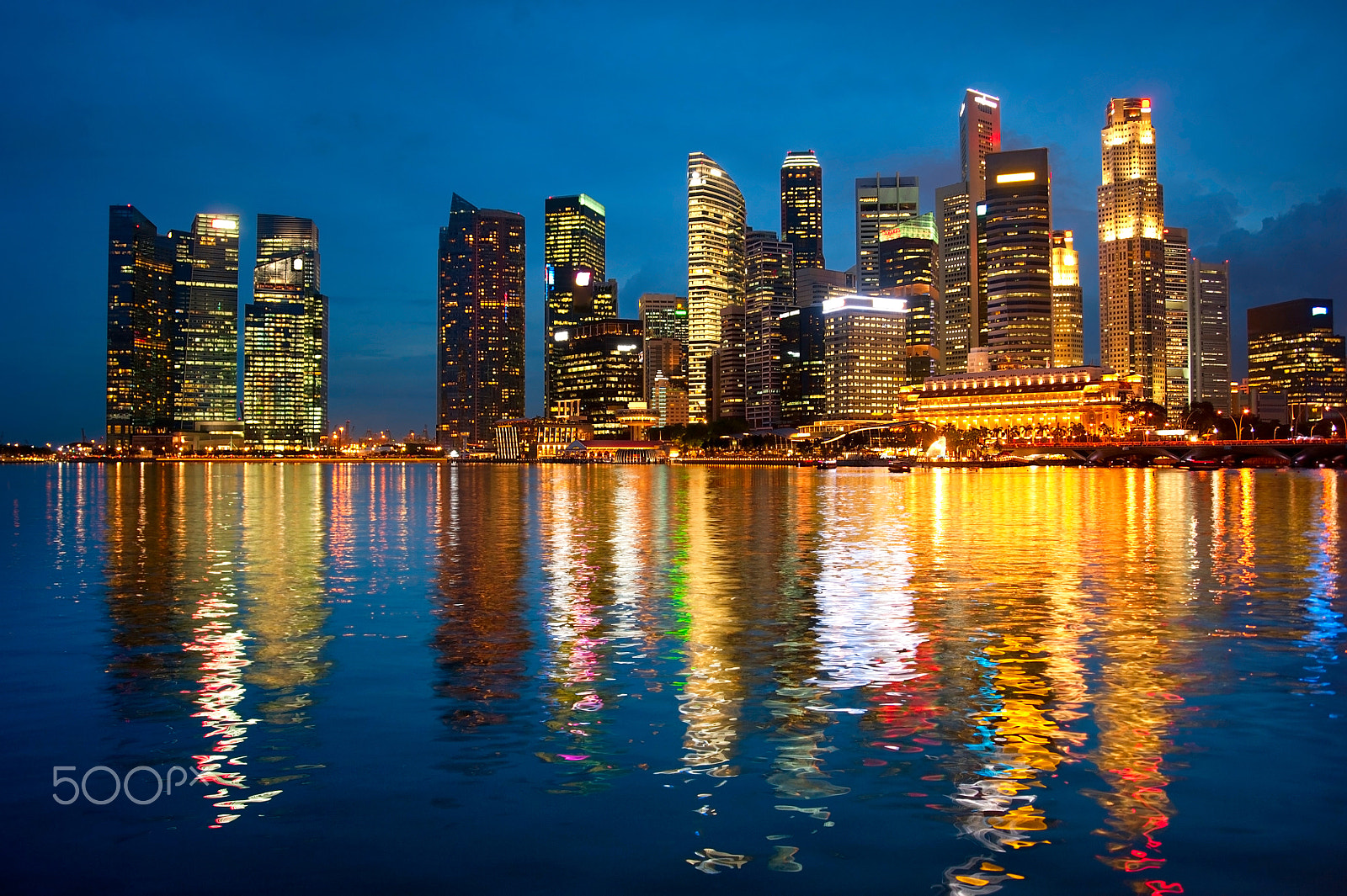 AF Zoom-Nikkor 28-80mm f/3.3-5.6G sample photo. Skyline of singapore photography