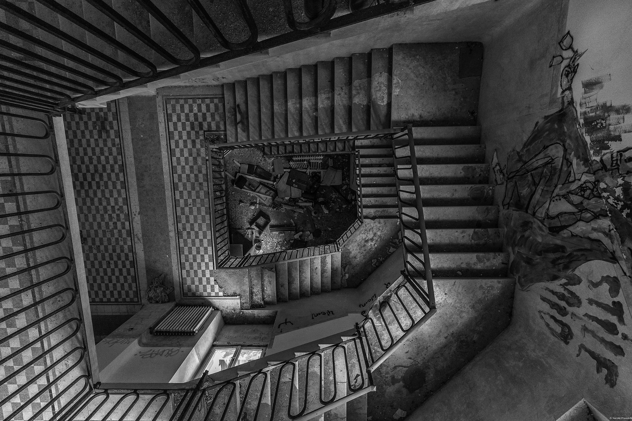 Canon EF-S 10-18mm F4.5–5.6 IS STM sample photo. Stairs photography