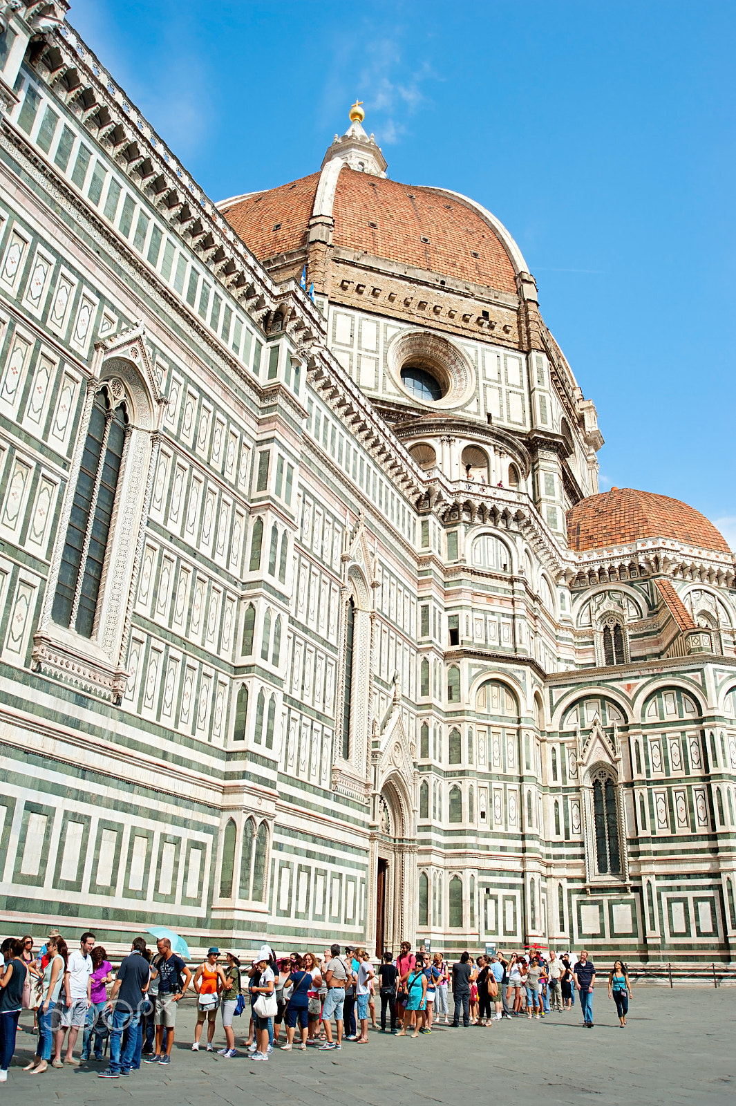 Nikon D700 + AF Zoom-Nikkor 28-80mm f/3.3-5.6G sample photo. Cathedral santa maria del fiore in florence photography