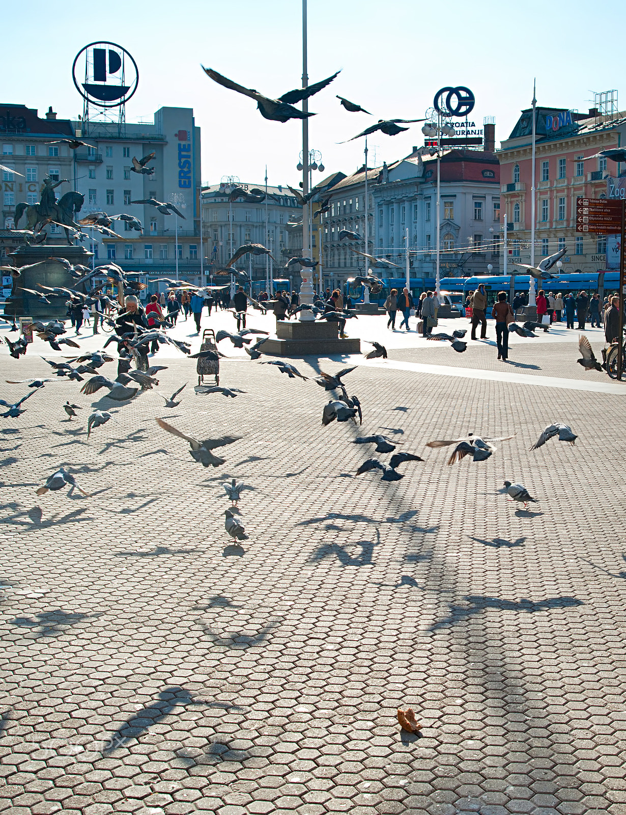 AF Zoom-Nikkor 28-80mm f/3.3-5.6G sample photo. Ban jelacic squar photography
