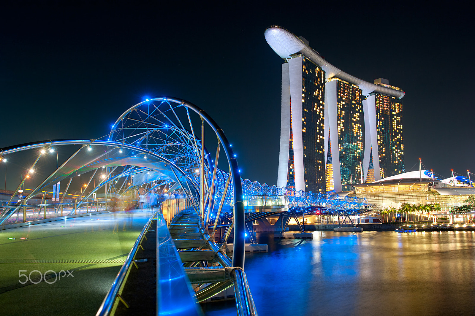 AF Zoom-Nikkor 28-80mm f/3.3-5.6G sample photo. Helix bridge and marina bay sands photography