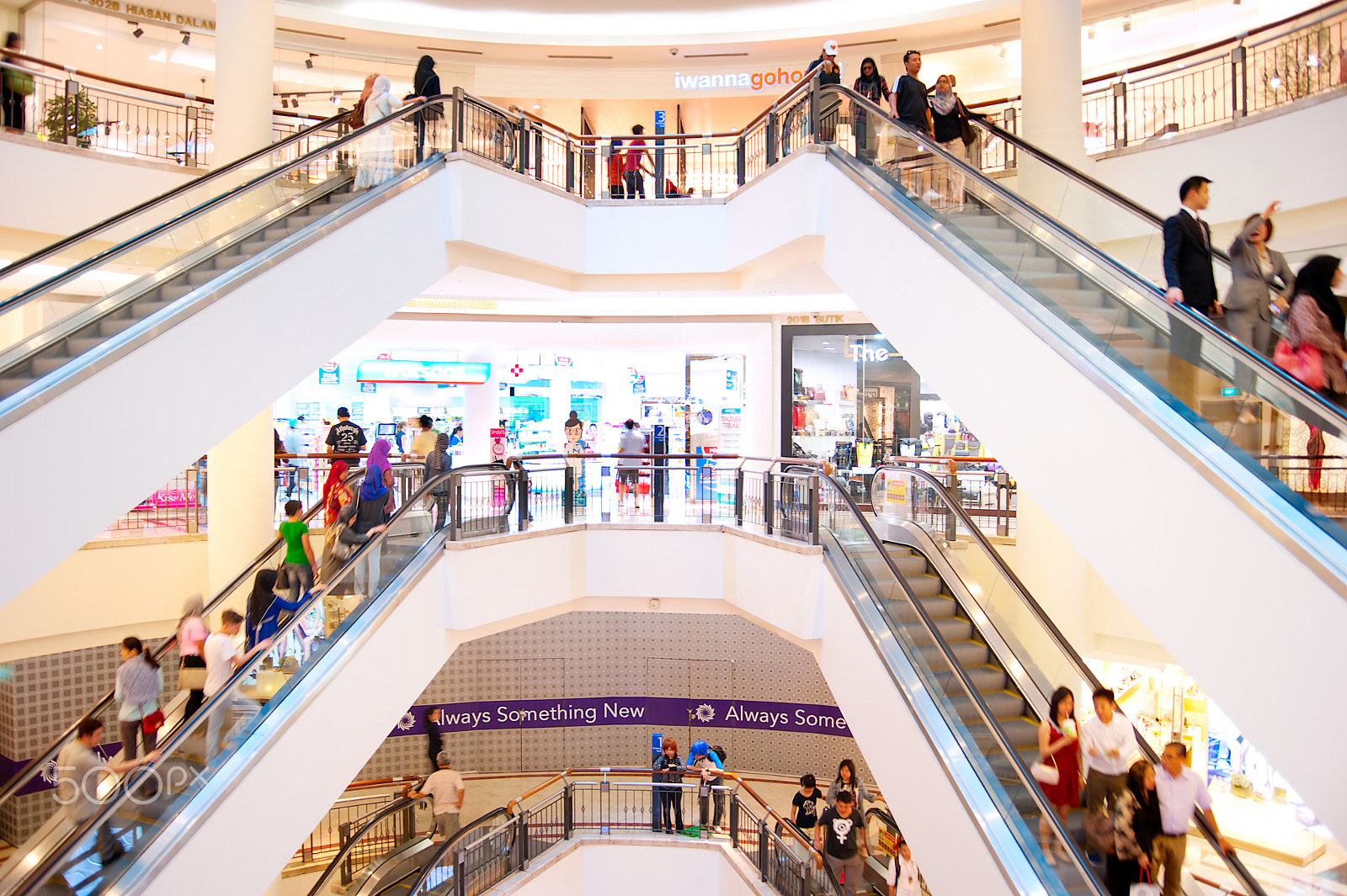 AF Zoom-Nikkor 28-80mm f/3.3-5.6G sample photo. Shopping mall in kuala lumpur photography