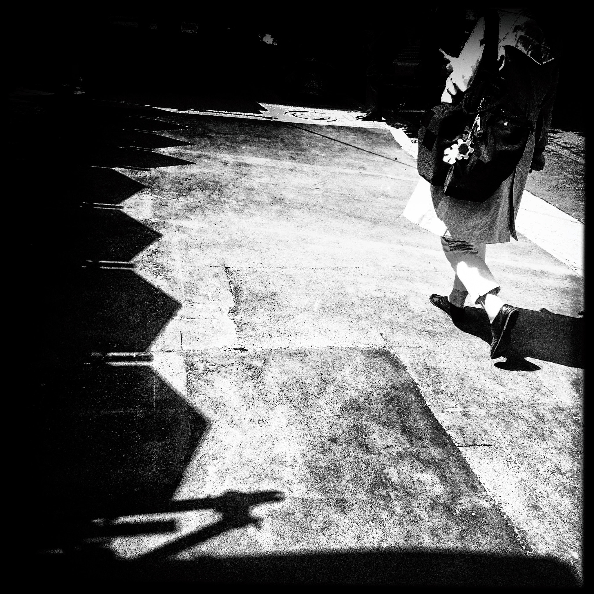 Hipstamatic 312 sample photo. Walking photography