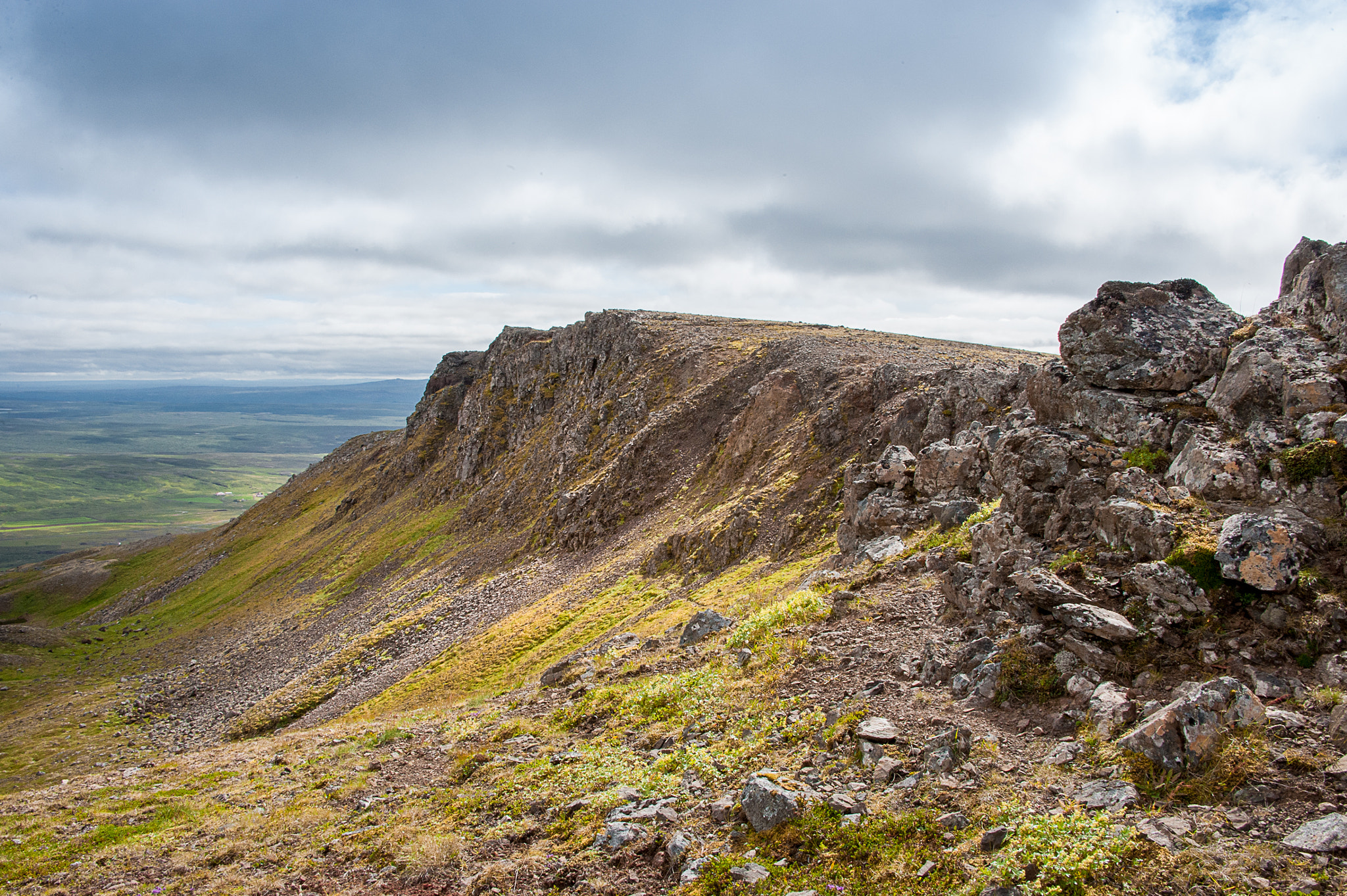 Nikon D3 sample photo. Laugar, iceland photography