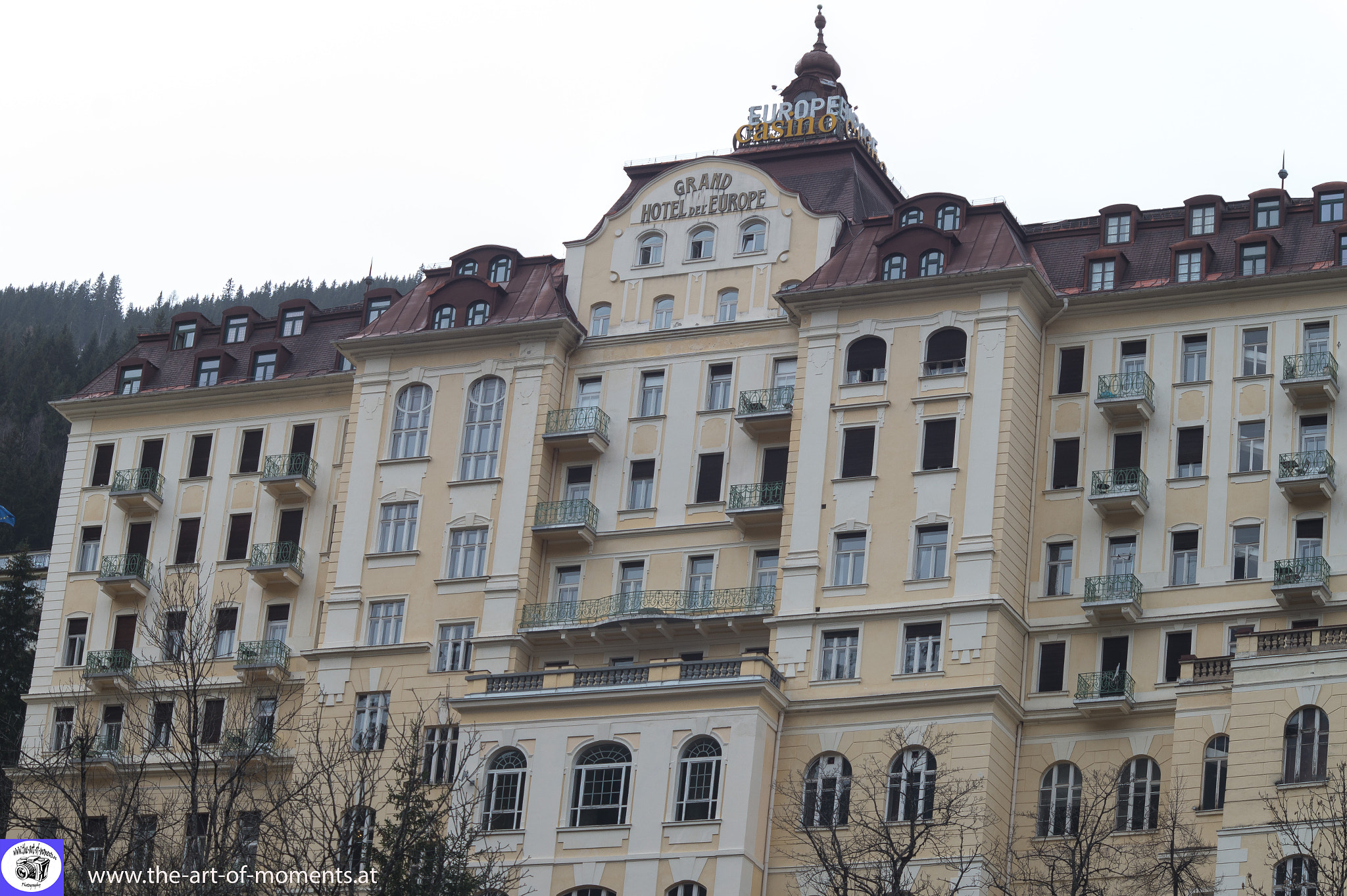 Sigma 70-300mm F4-5.6 DL Macro sample photo. Ghost hotel photography