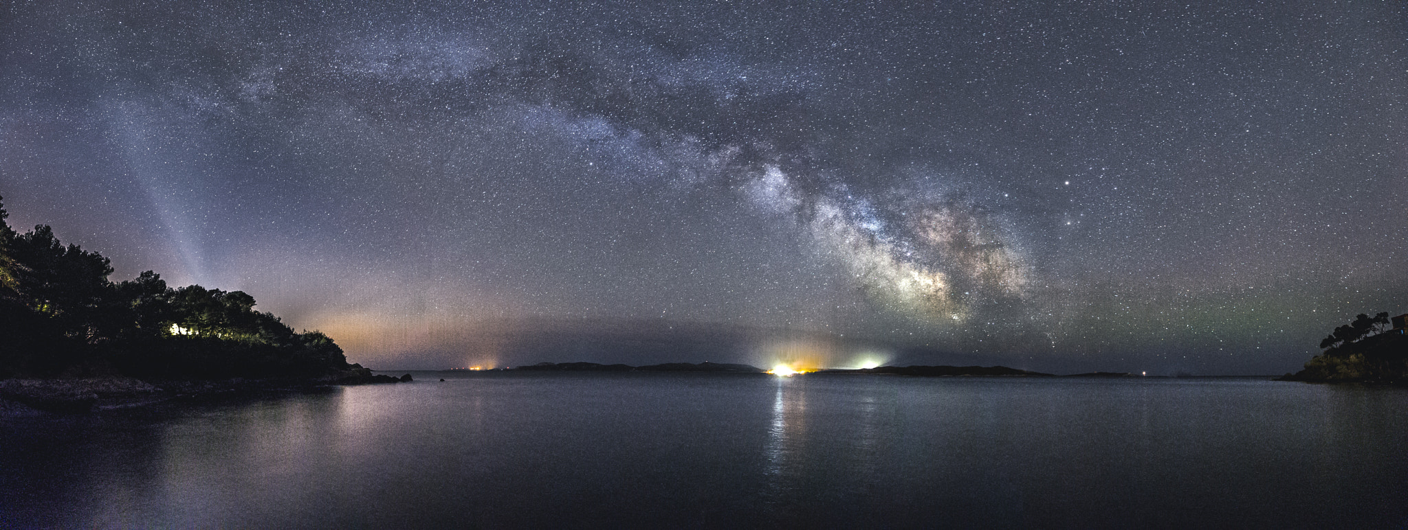 Canon EOS-1D X + Canon EF 16-35mm F4L IS USM sample photo. Milky way giens peninsula... photography