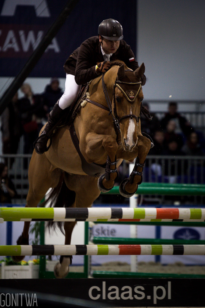 Sigma 70-200mm F2.8 EX DG OS HSM sample photo. Jumping photography