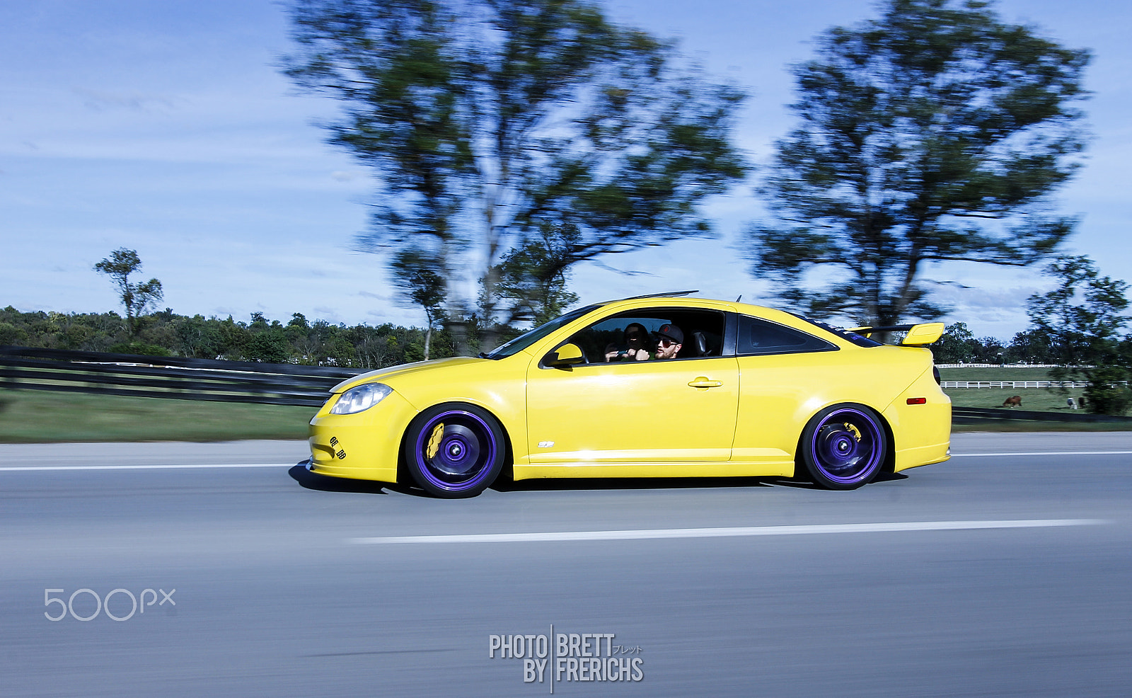 Canon EF-S 10-22mm F3.5-4.5 USM sample photo. Yellow machine photography
