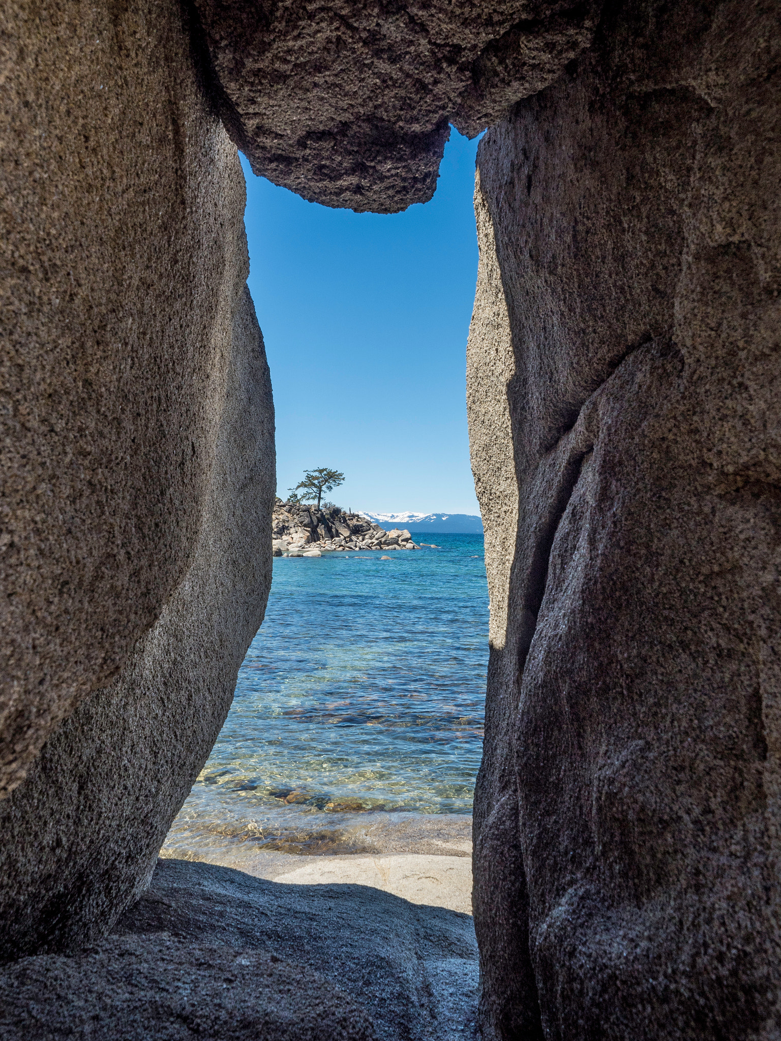 Olympus Zuiko Digital ED 12-60mm F2.8-4.0 SWD sample photo. Granite window photography