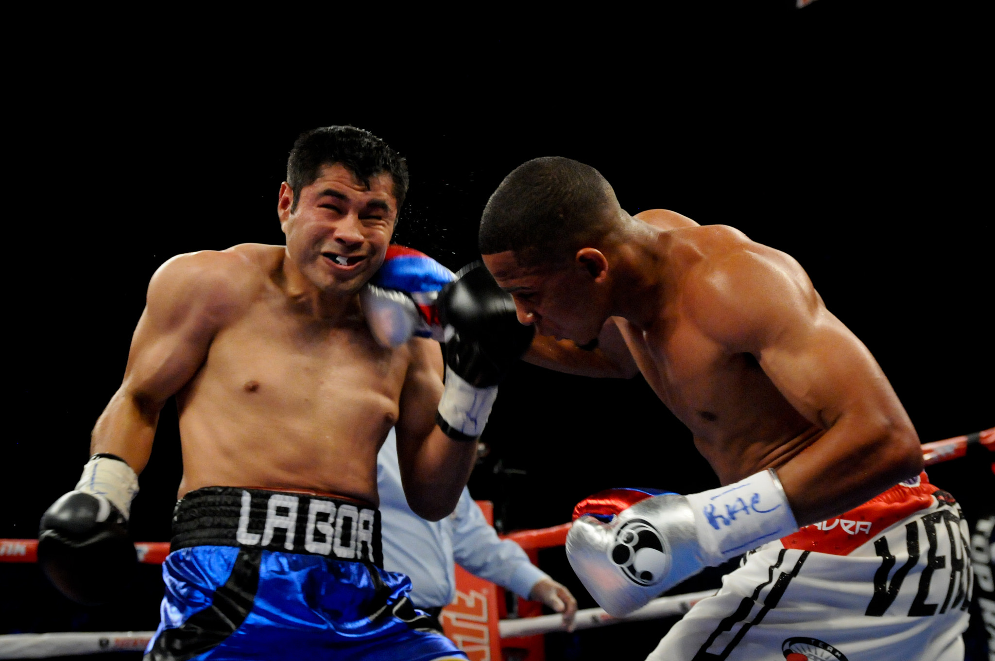 Nikon D300S + Sigma 18-50mm F2.8 EX DC Macro sample photo. Felix verdejo won a unanimous decision over a very ... photography