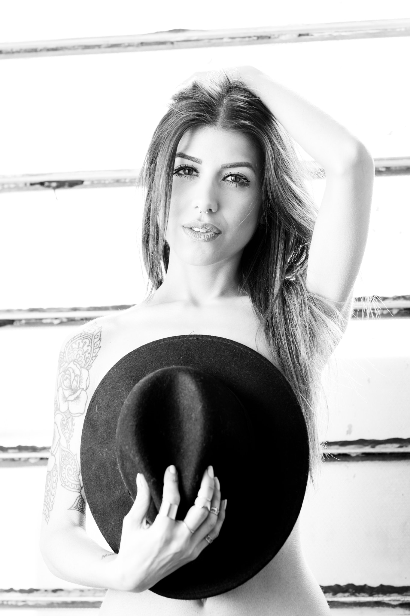 Sony Planar T* 85mm F1.4 ZA sample photo. The hat photography