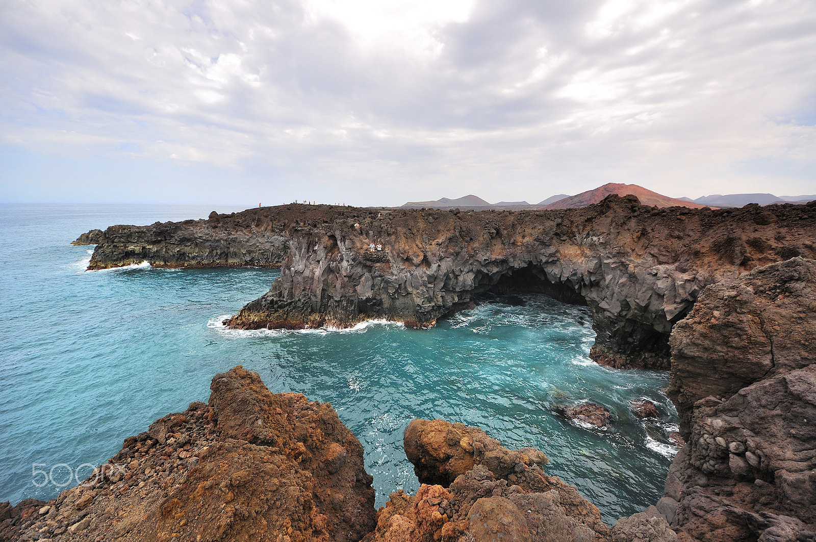 Nikon D90 + Sigma 8-16mm F4.5-5.6 DC HSM sample photo. Amazing view on wavy sea photography