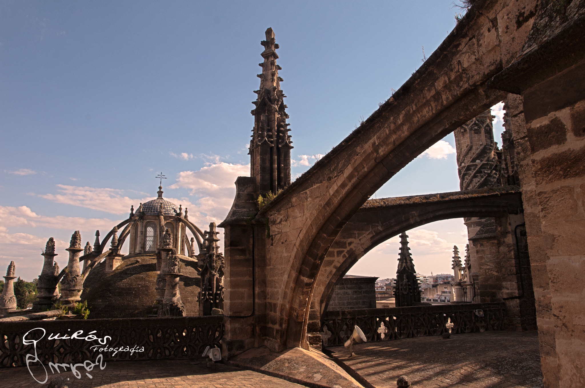 Canon EOS 30D + Canon EF 17-40mm F4L USM sample photo. Cubiertas photography